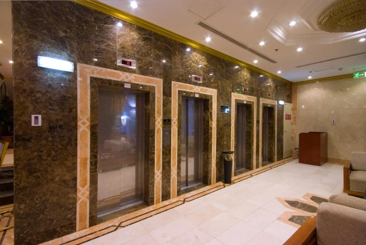 elevator in Plaza Inn Ohud Hotel