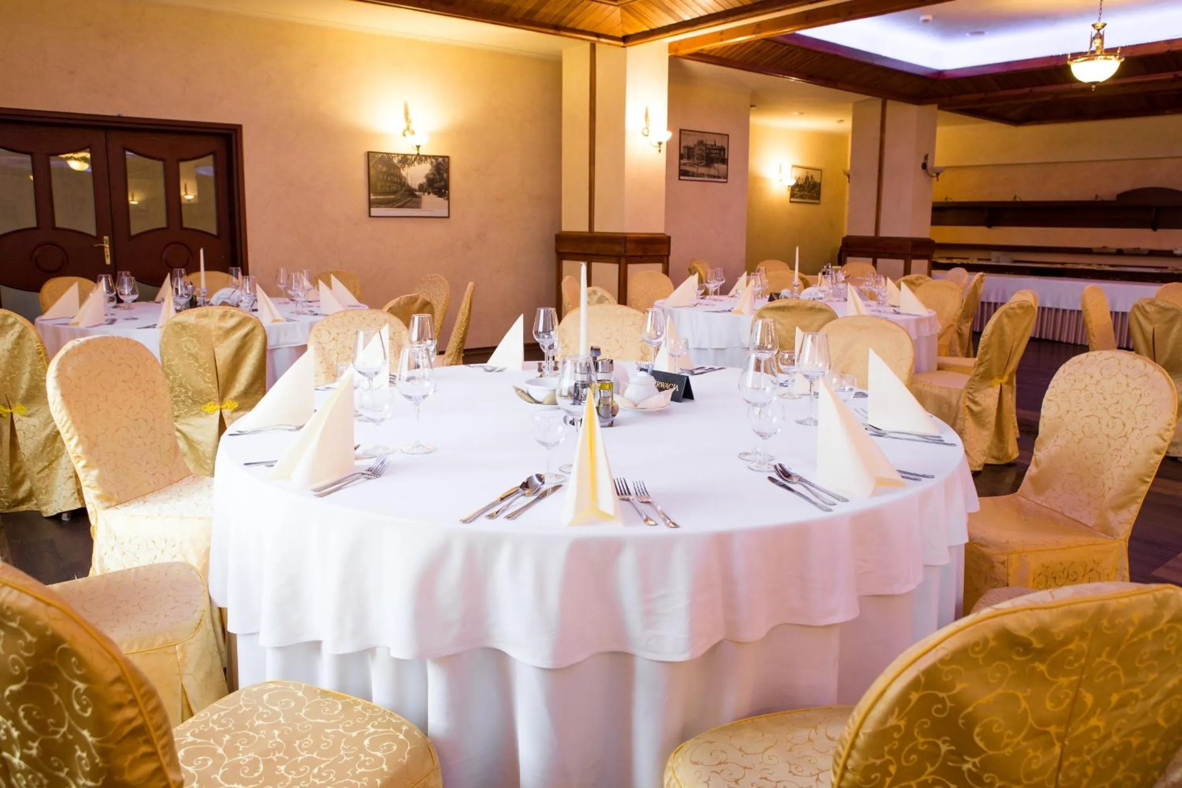 Restaurant/places to eat in Hotel Zawiercie