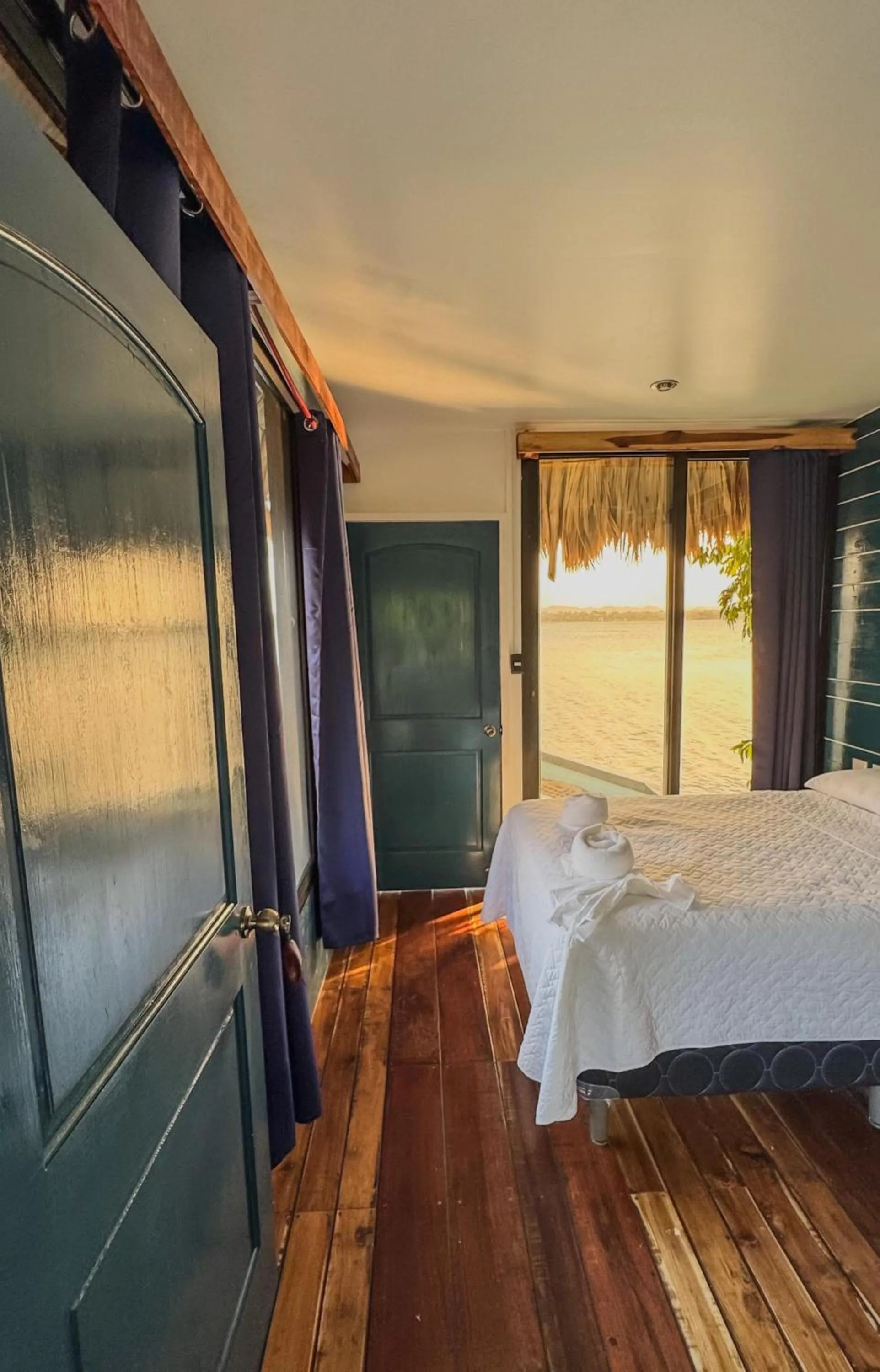 Bedroom, Bed in Mayan Spirit