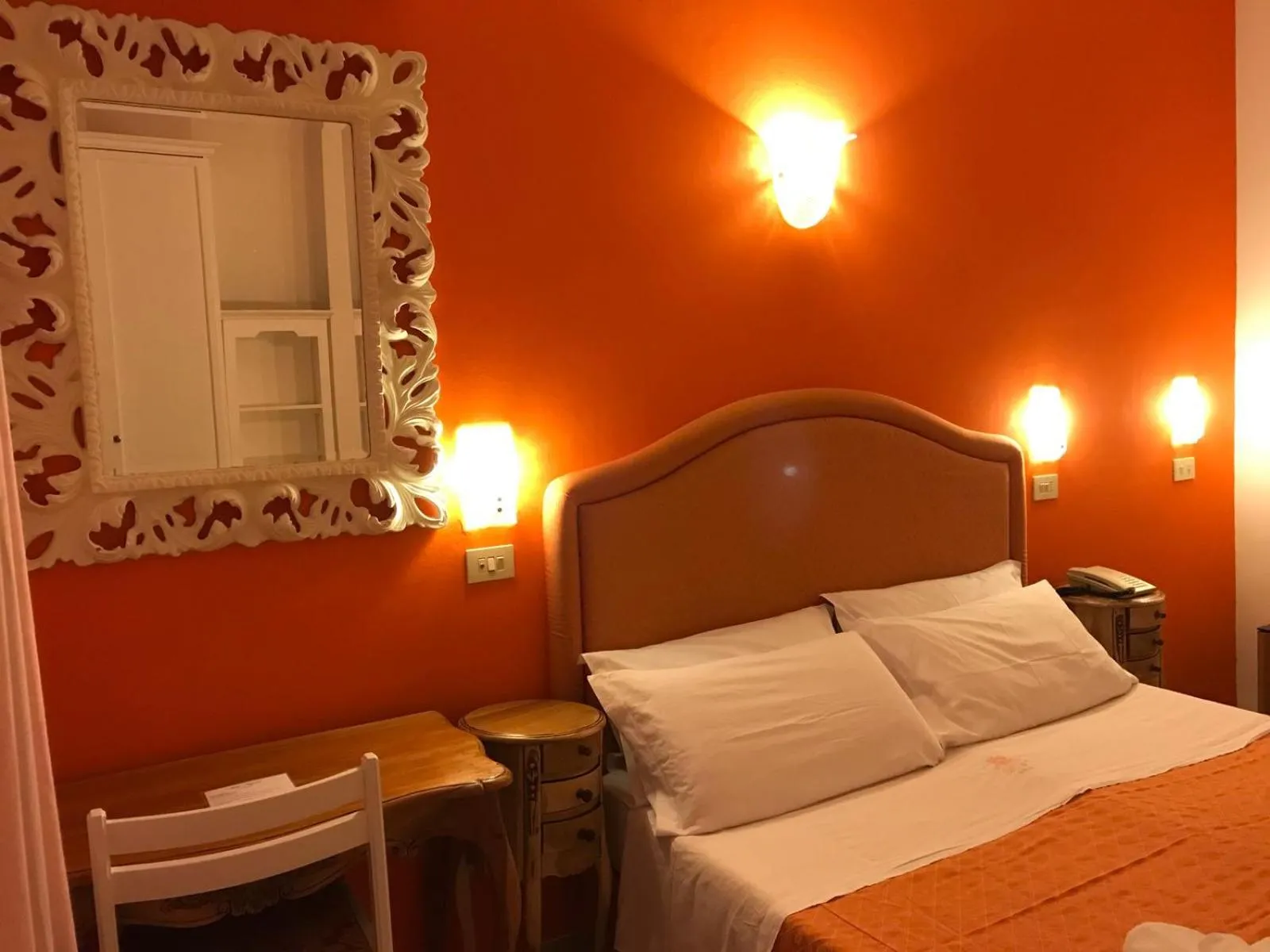 Bedroom in Hotel Negresco