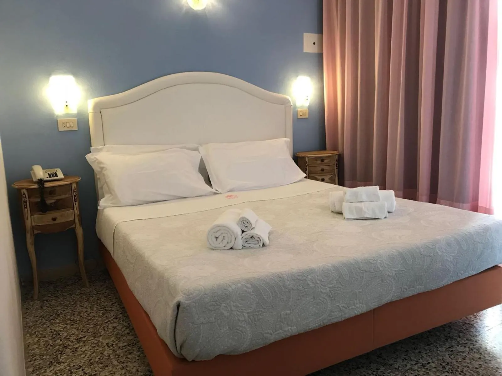 Bed in Hotel Negresco