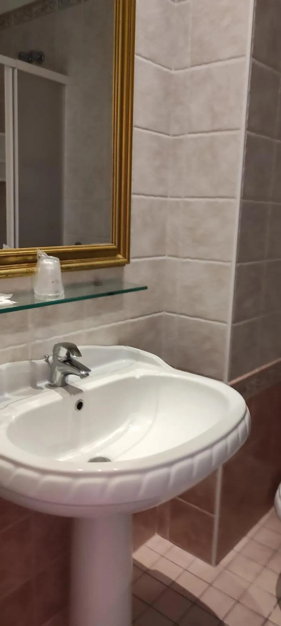 Bathroom in Hotel Negresco