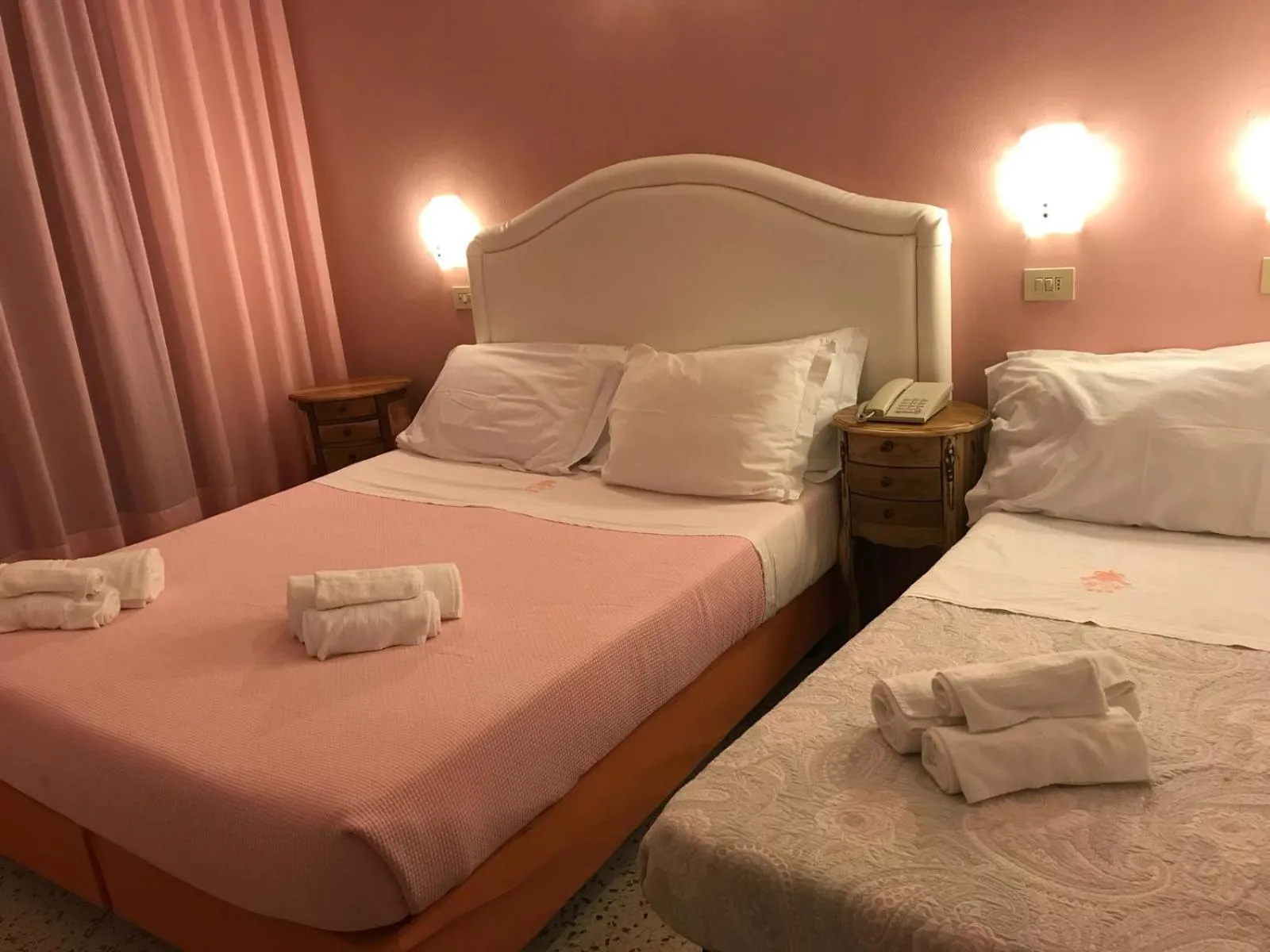 Bed in Hotel Negresco