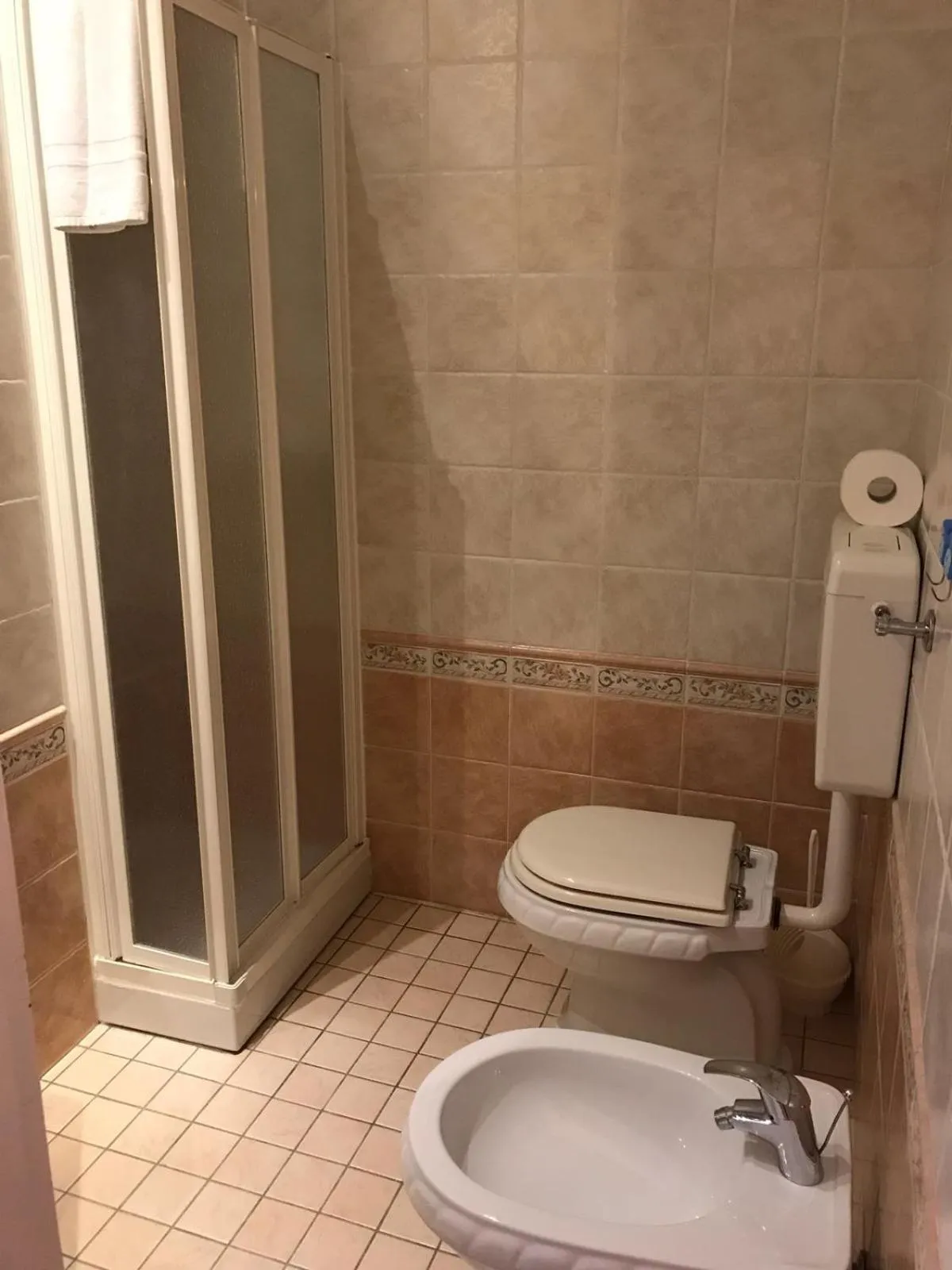 Shower in Hotel Negresco