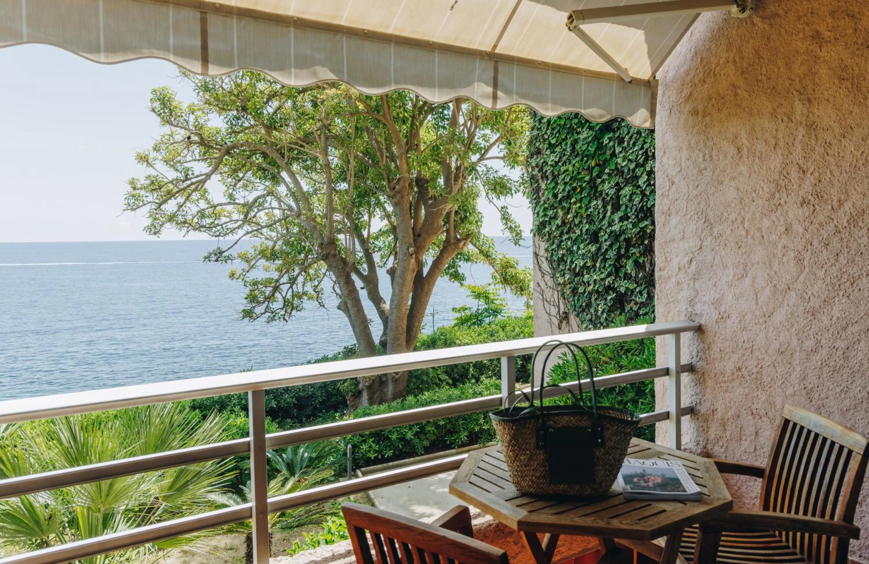 Natural landscape in Alivi