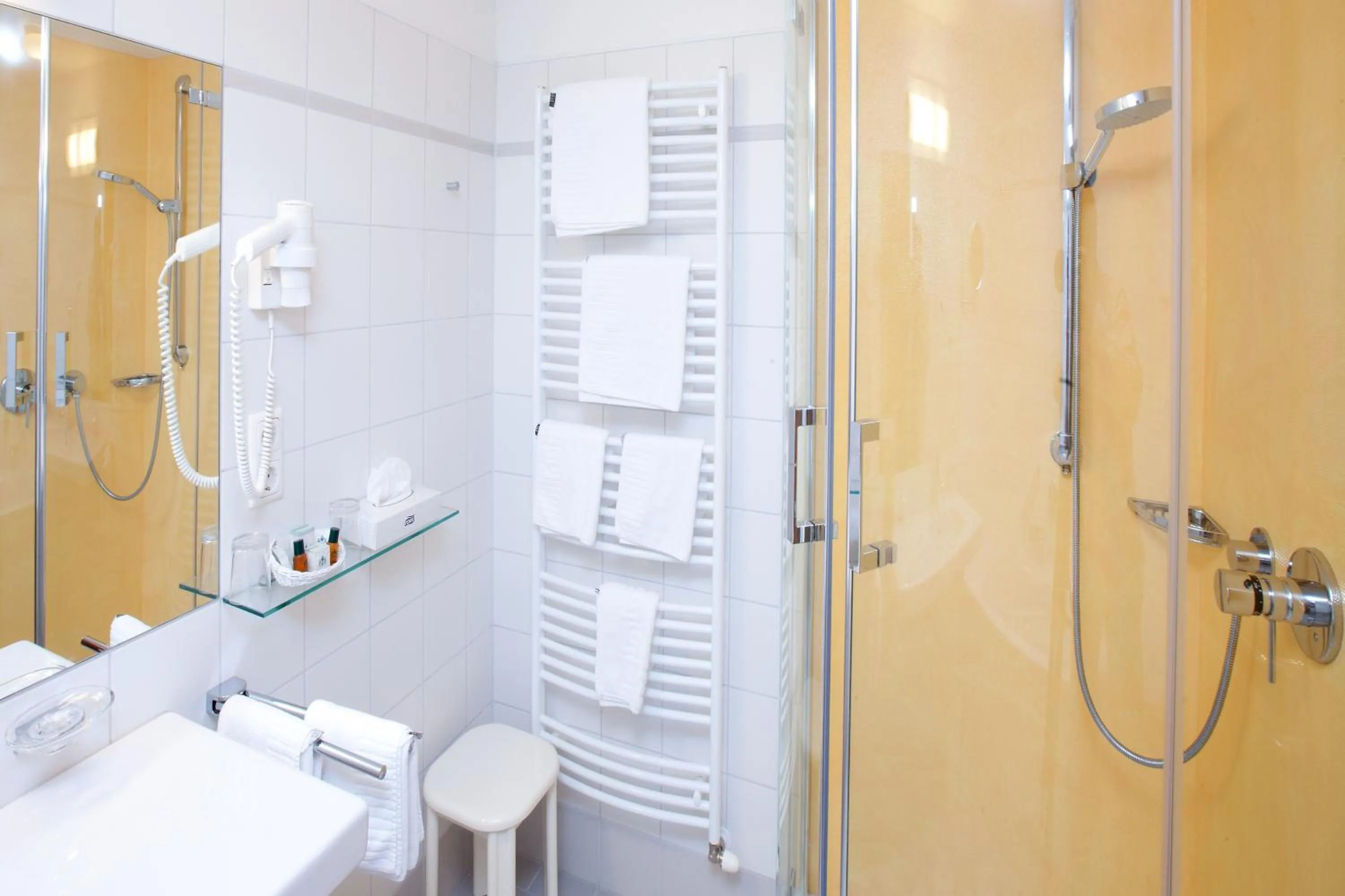 Bathroom in Hotel Richard Löwenherz