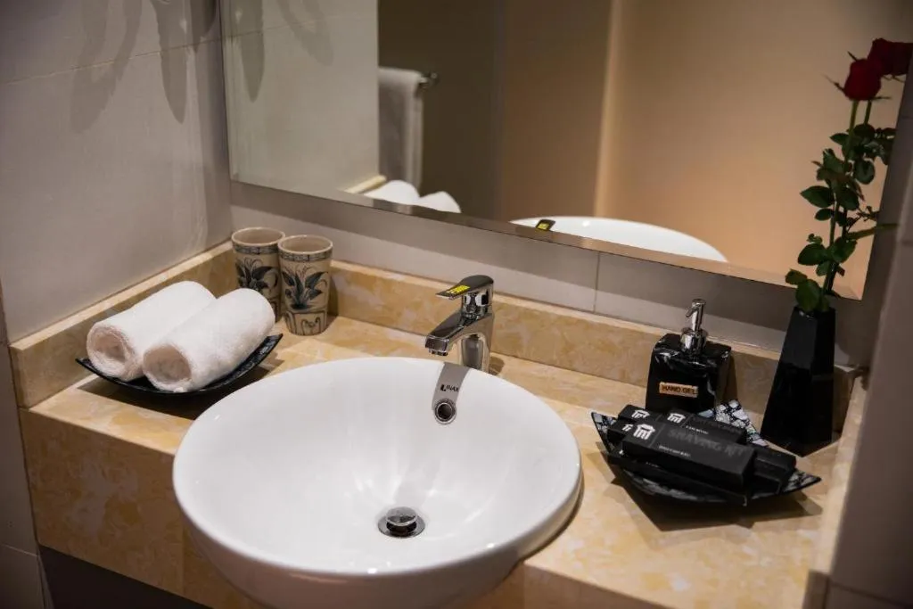 Bathroom in Hanoi Lakeside Premium Hotel & Travel