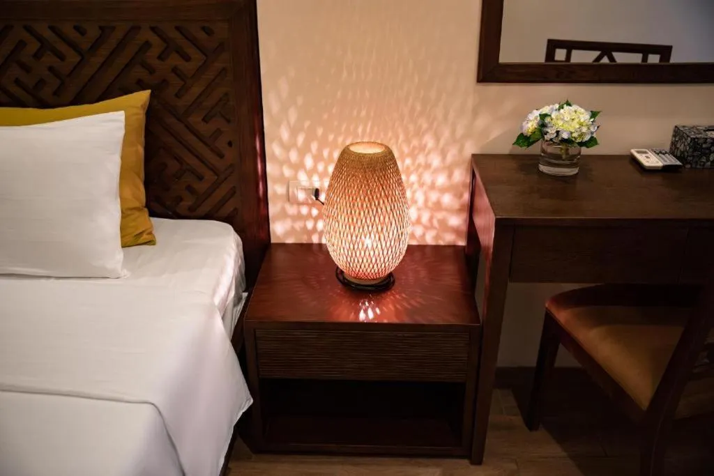 Living room, Bed in Hanoi Lakeside Premium Hotel & Travel