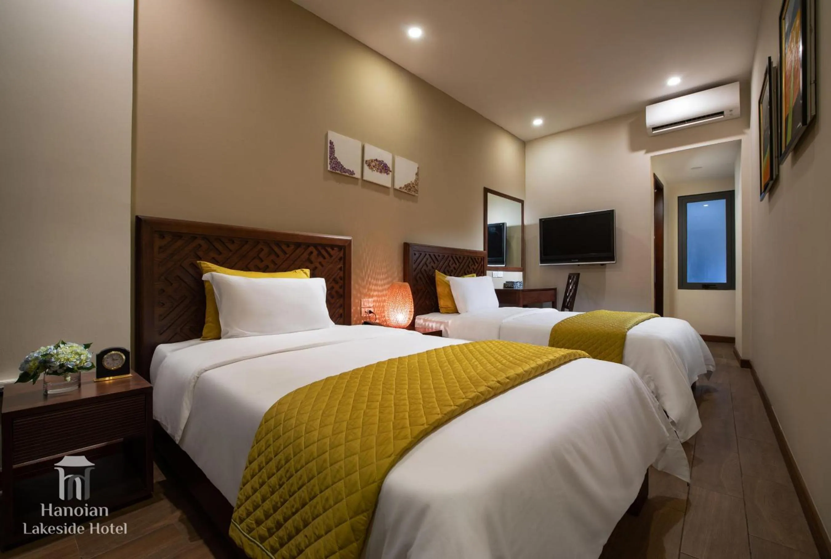 Bed in Hanoi Lakeside Premium Hotel & Travel