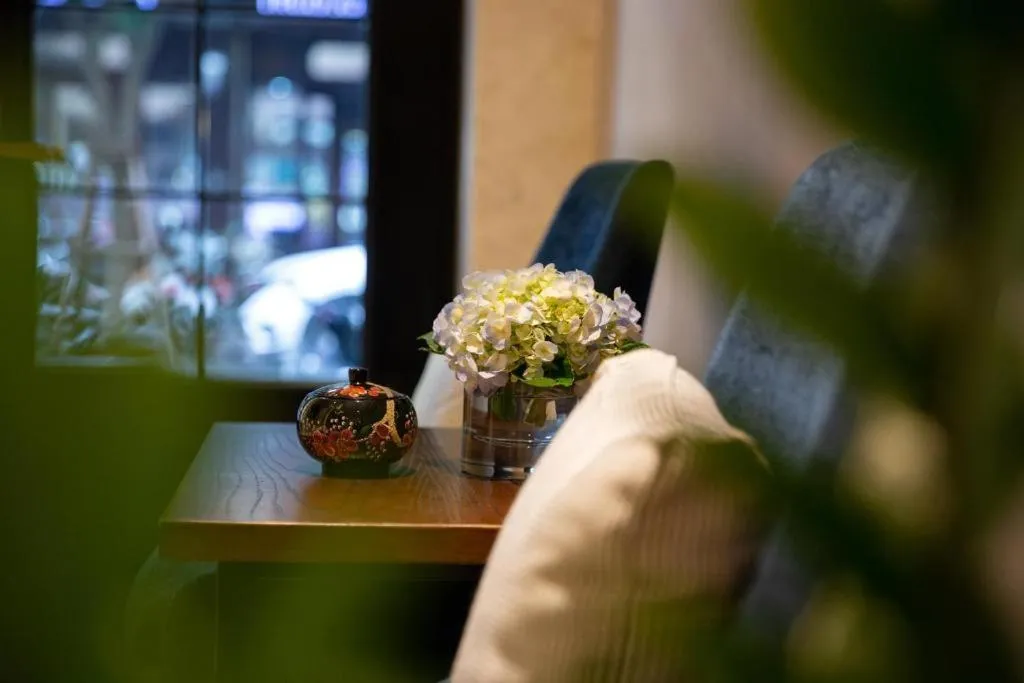 Property building in Hanoi Lakeside Premium Hotel & Travel