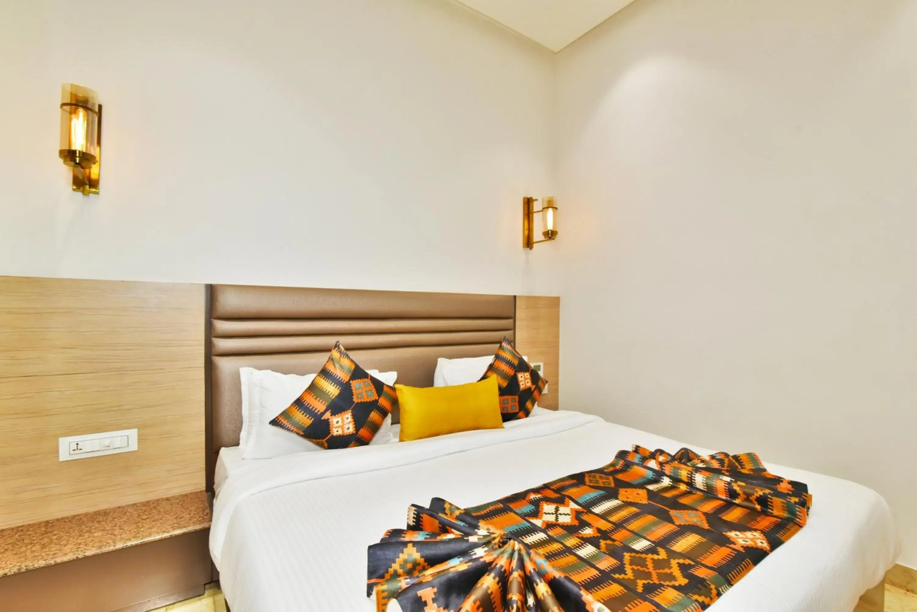 Deluxe Room - single occupancy in Hotel Infa - 400m From Golden Temple Deluxe Room - single occupancy in Hotel Infa - 400m From Golden Temple