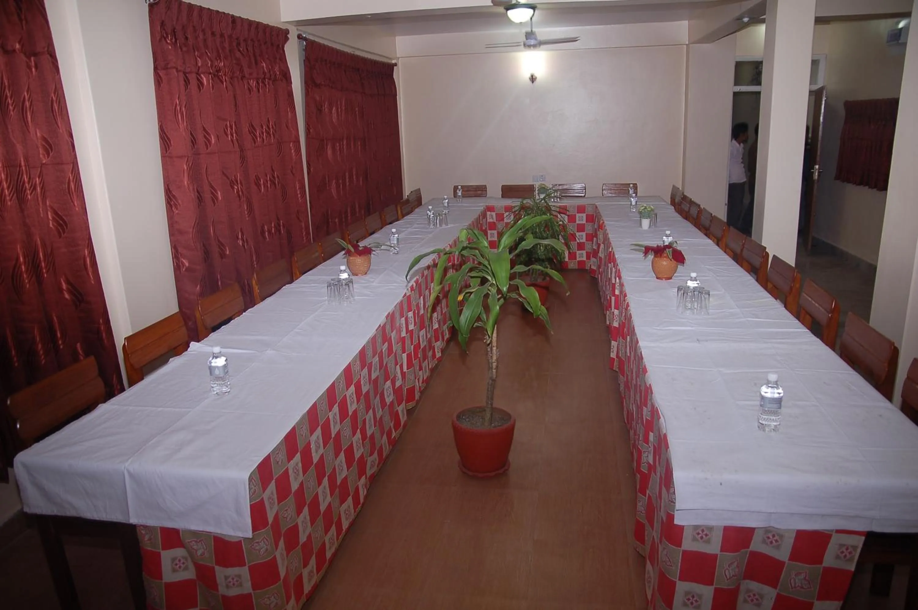 Business facilities in Hotel Asia