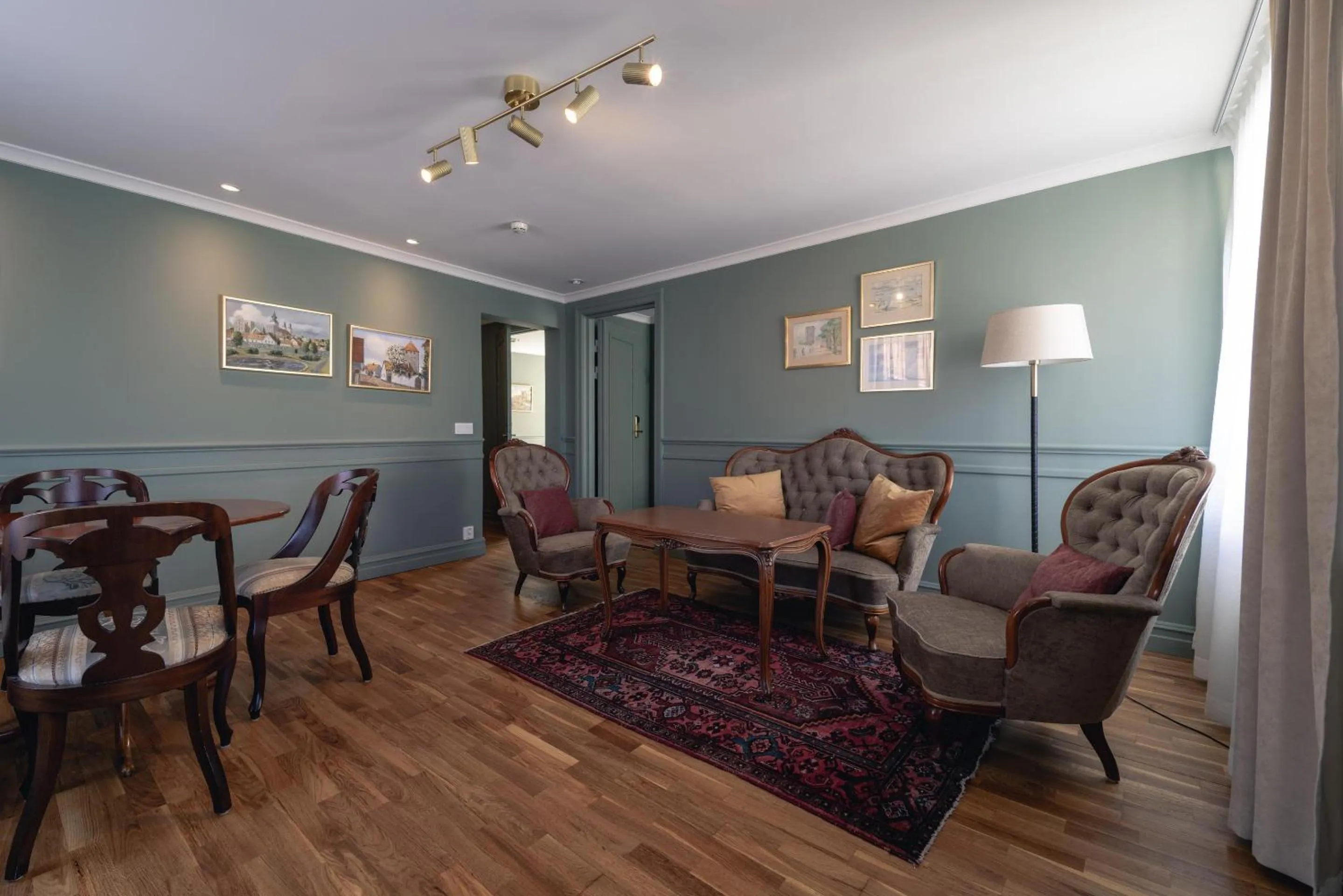 Bedroom in Best Western Strand Hotel