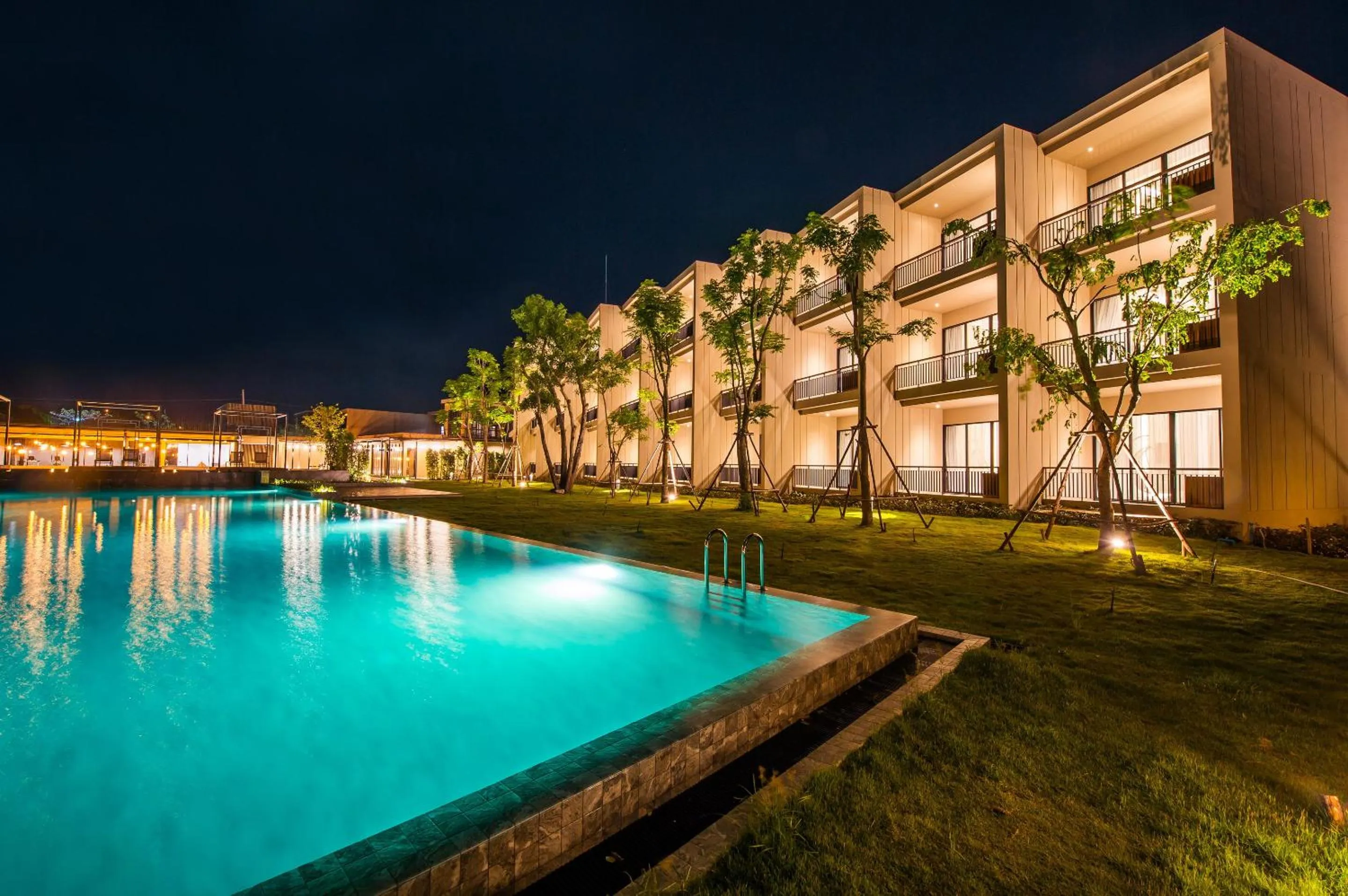 Swimming pool in The Gallery Hotel Nai Harn