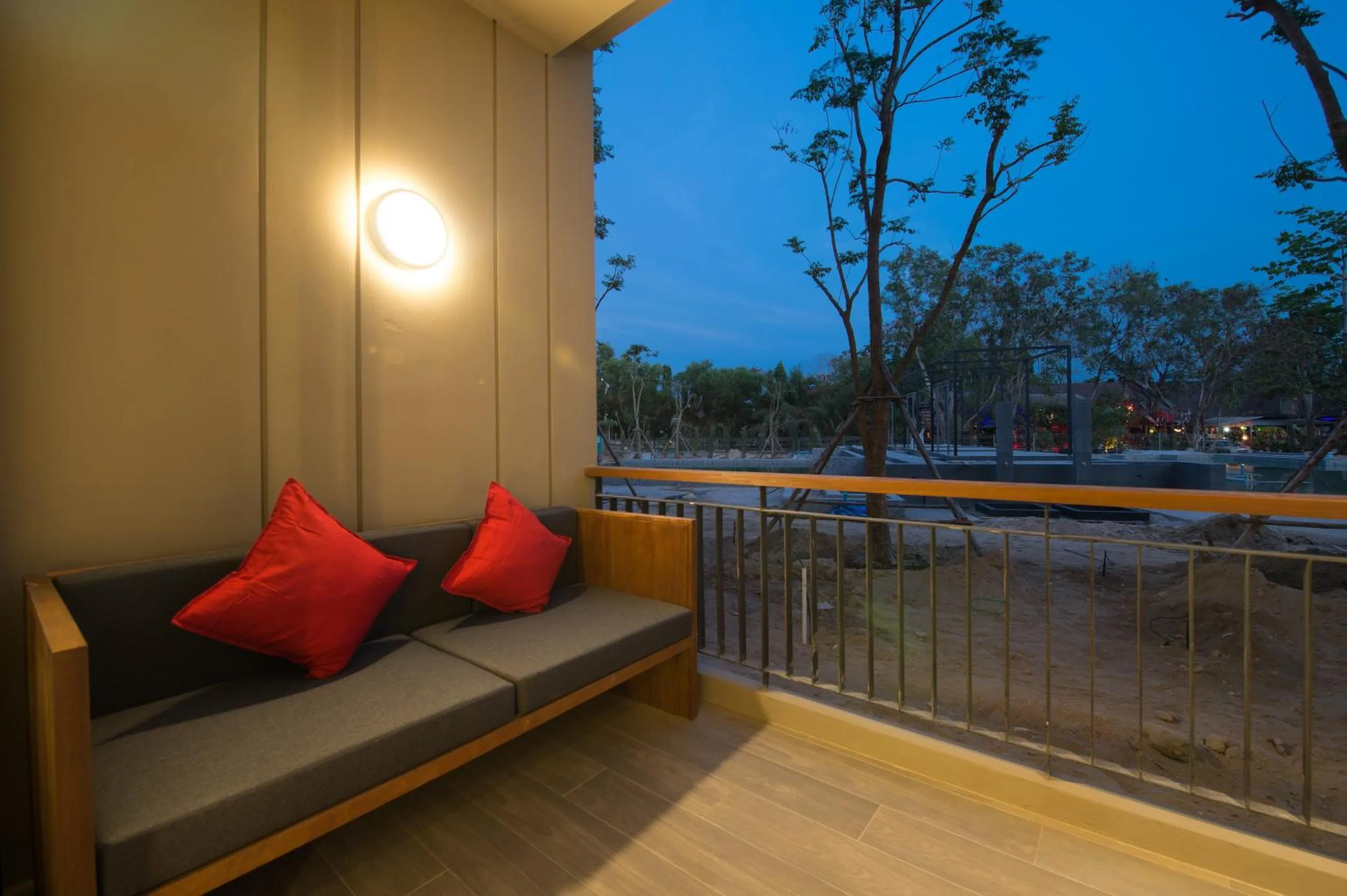 Balcony/Terrace in The Gallery Hotel Nai Harn