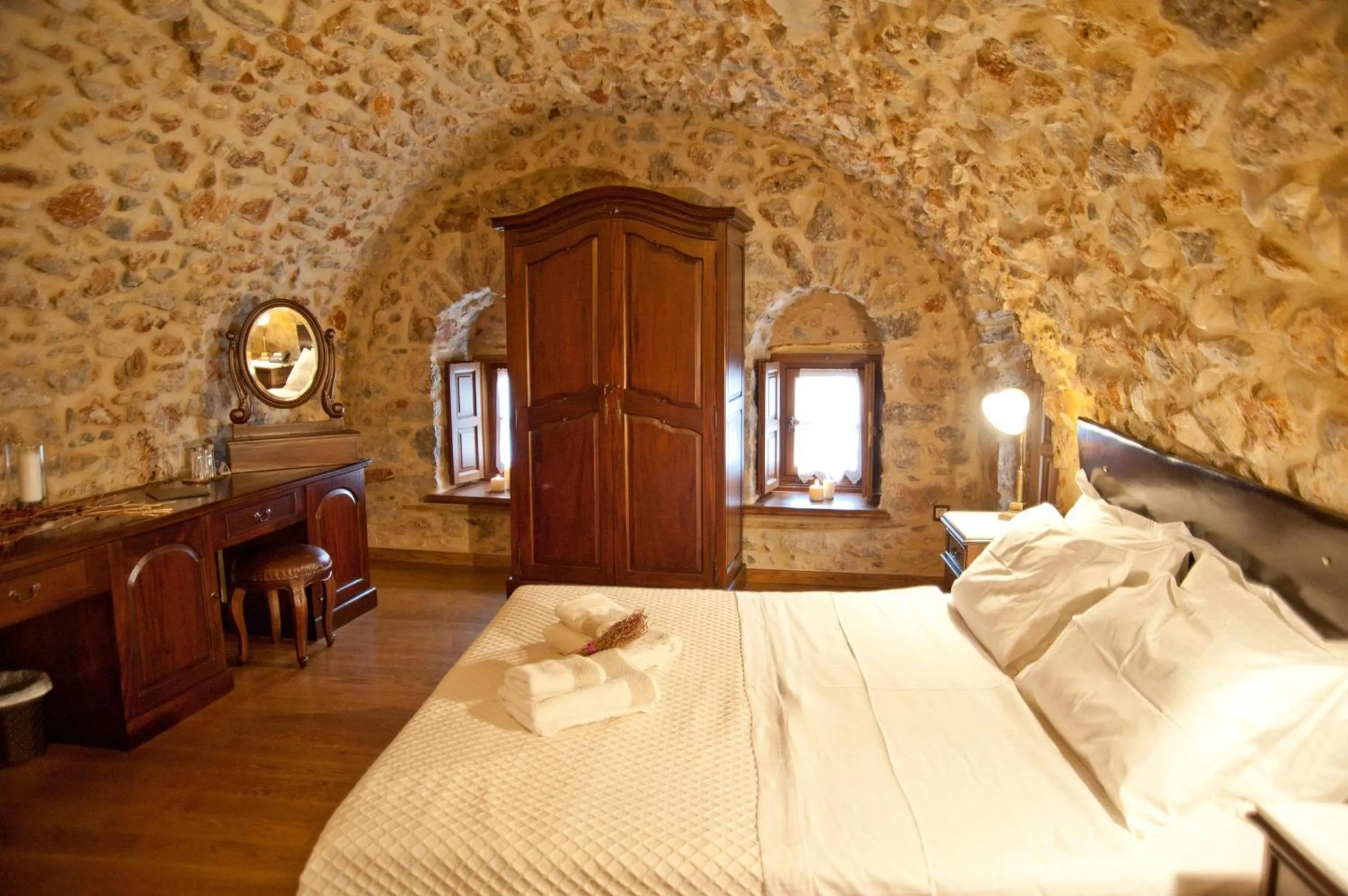 Photo of the whole room, Bed in Archontiko Hatzipanayioti