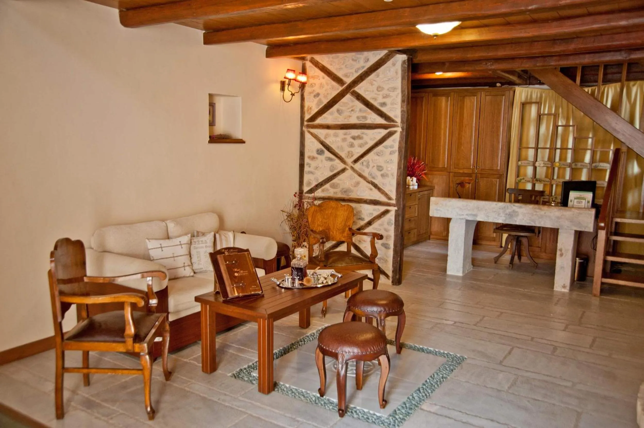Lobby or reception in Archontiko Hatzipanayioti