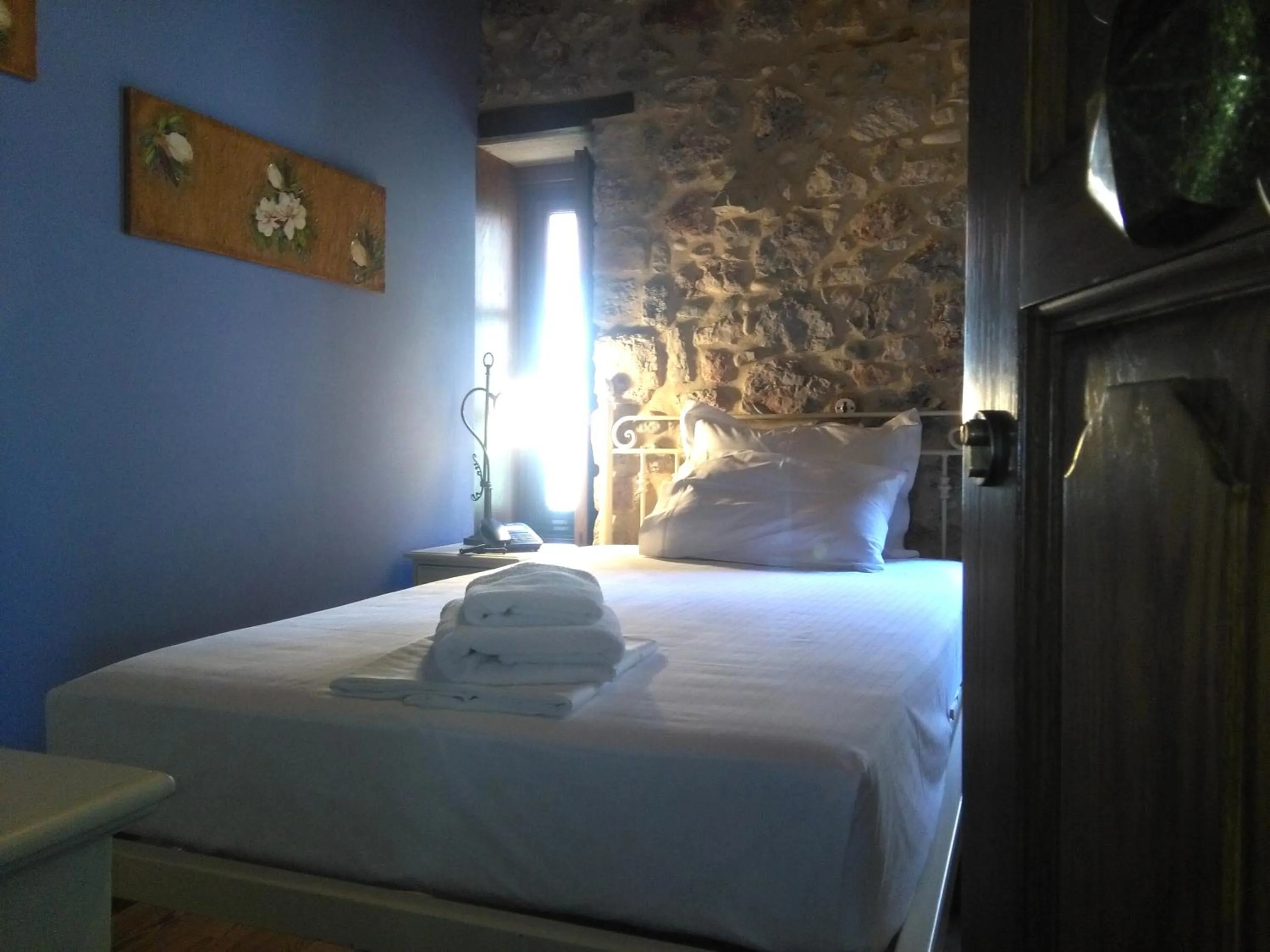 Photo of the whole room, Bed in Archontiko Hatzipanayioti