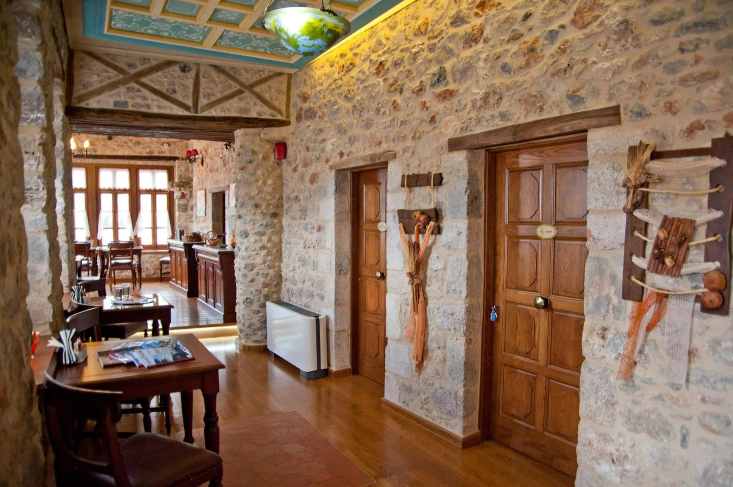 Communal lounge/ TV room in Archontiko Hatzipanayioti