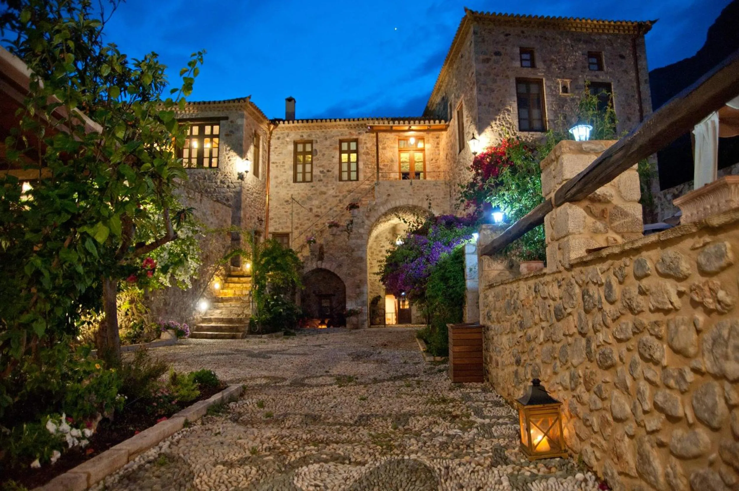 Floor plan in Archontiko Hatzipanayioti