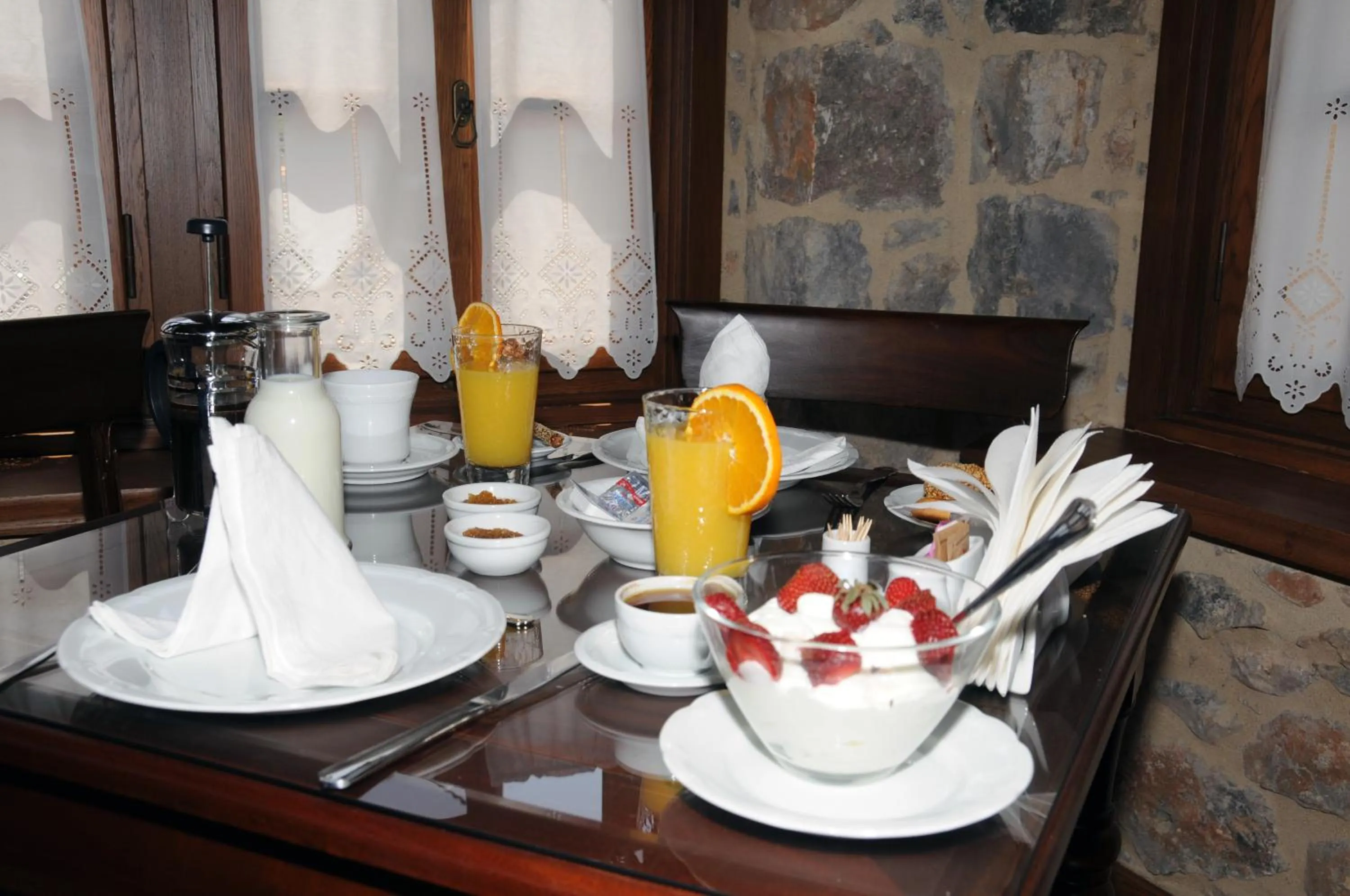 Breakfast in Archontiko Hatzipanayioti