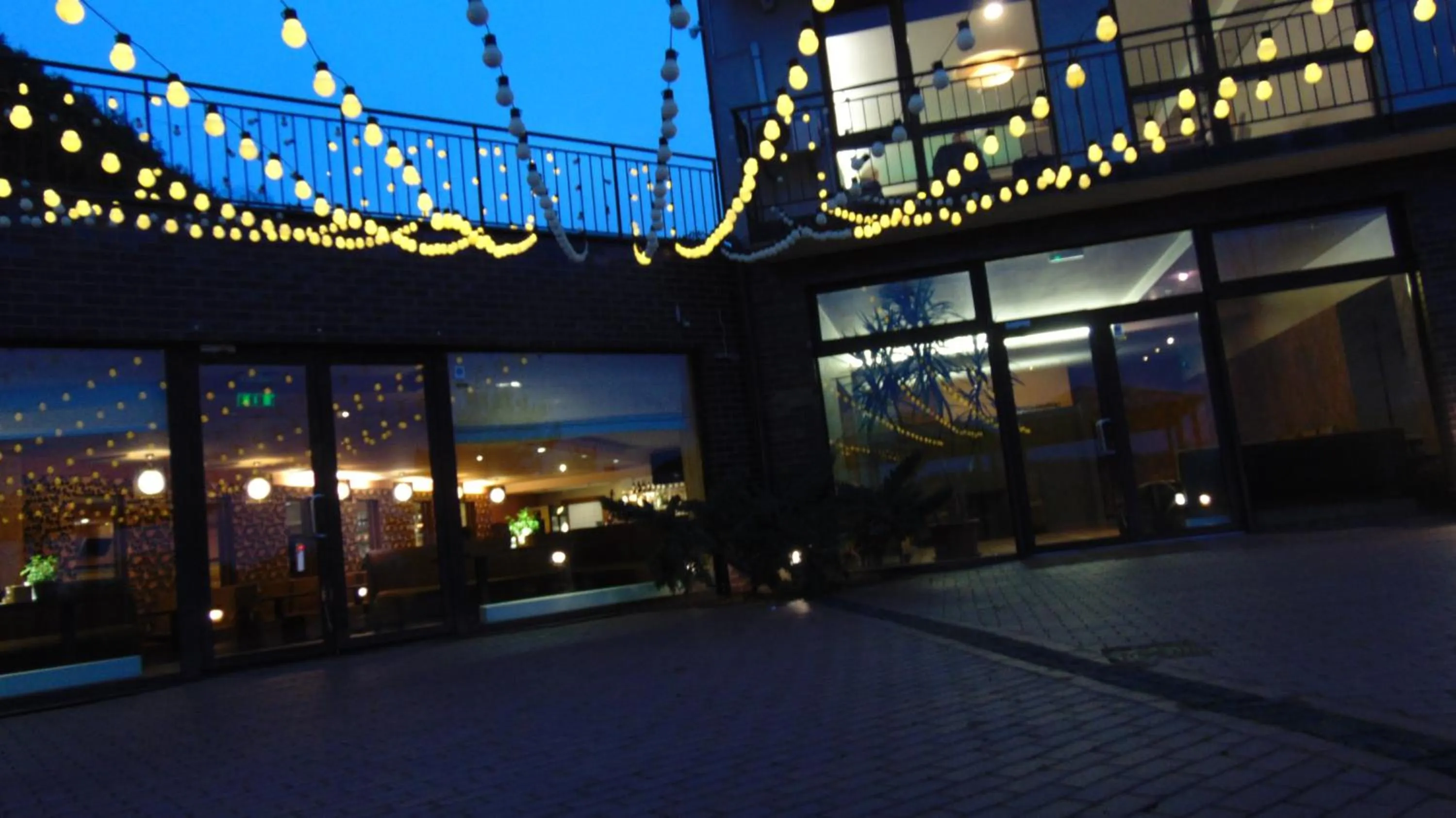 Restaurant/places to eat in Villa Alicante & SPA