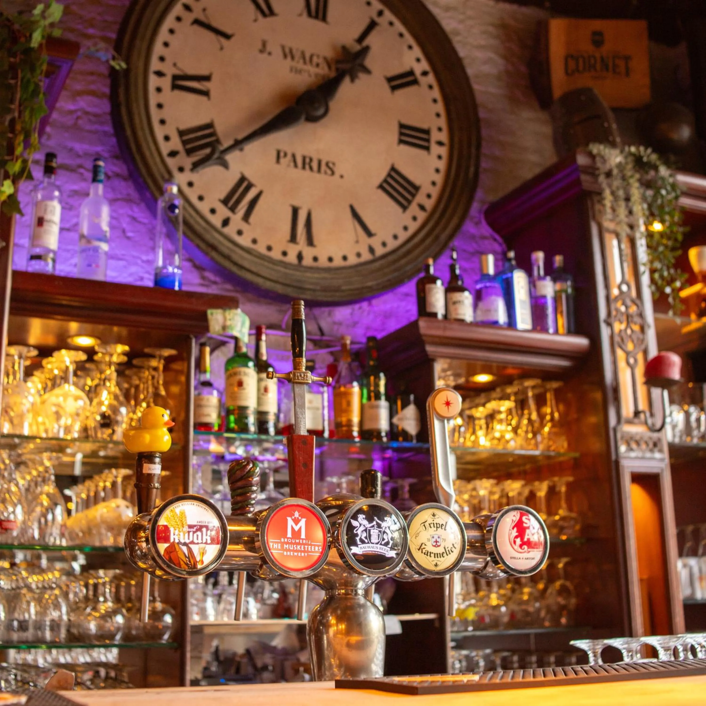Lounge or bar in St Christopher's Inn Bruges - The Bauhaus