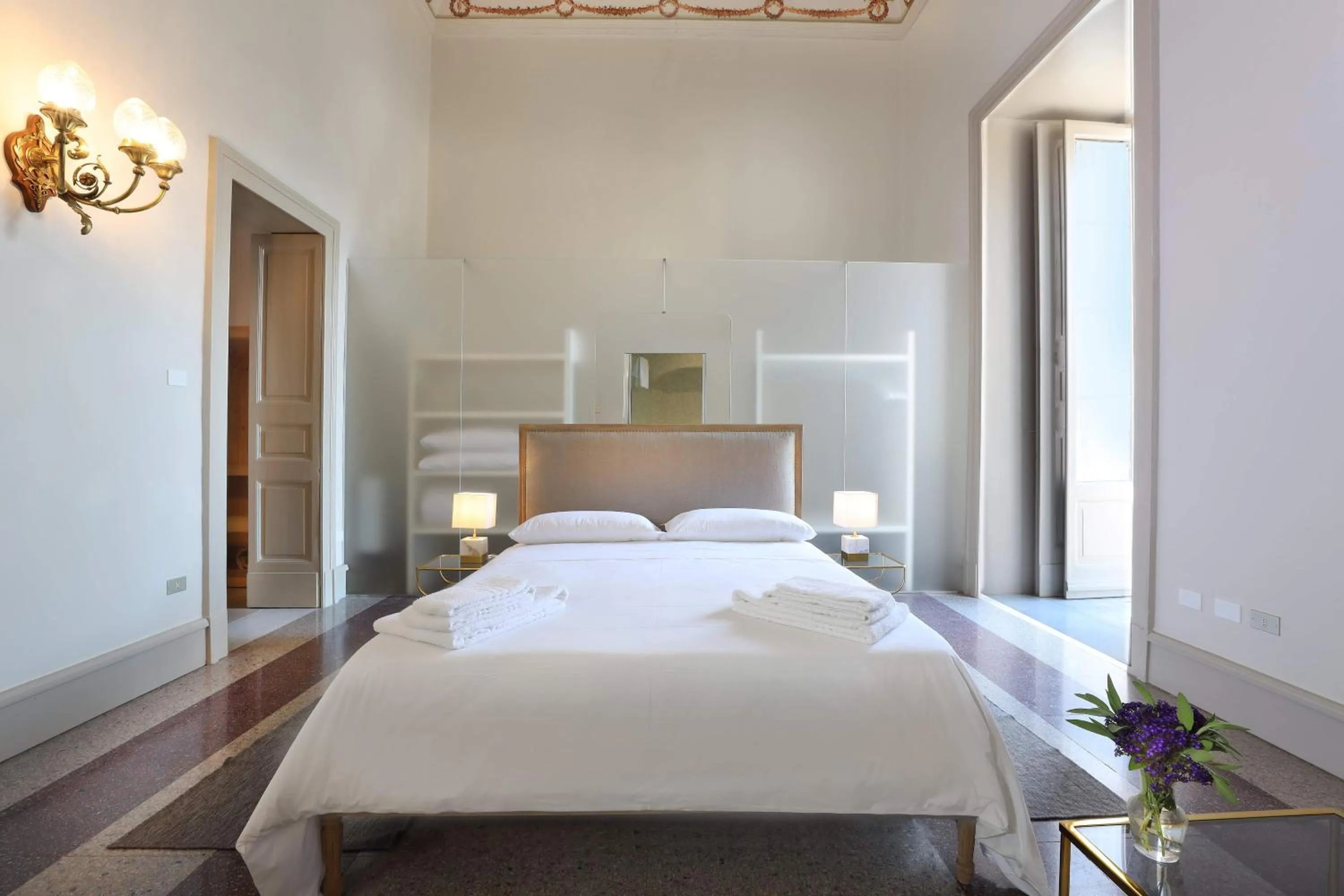 Bedroom, Bed in Palazzo Circolone