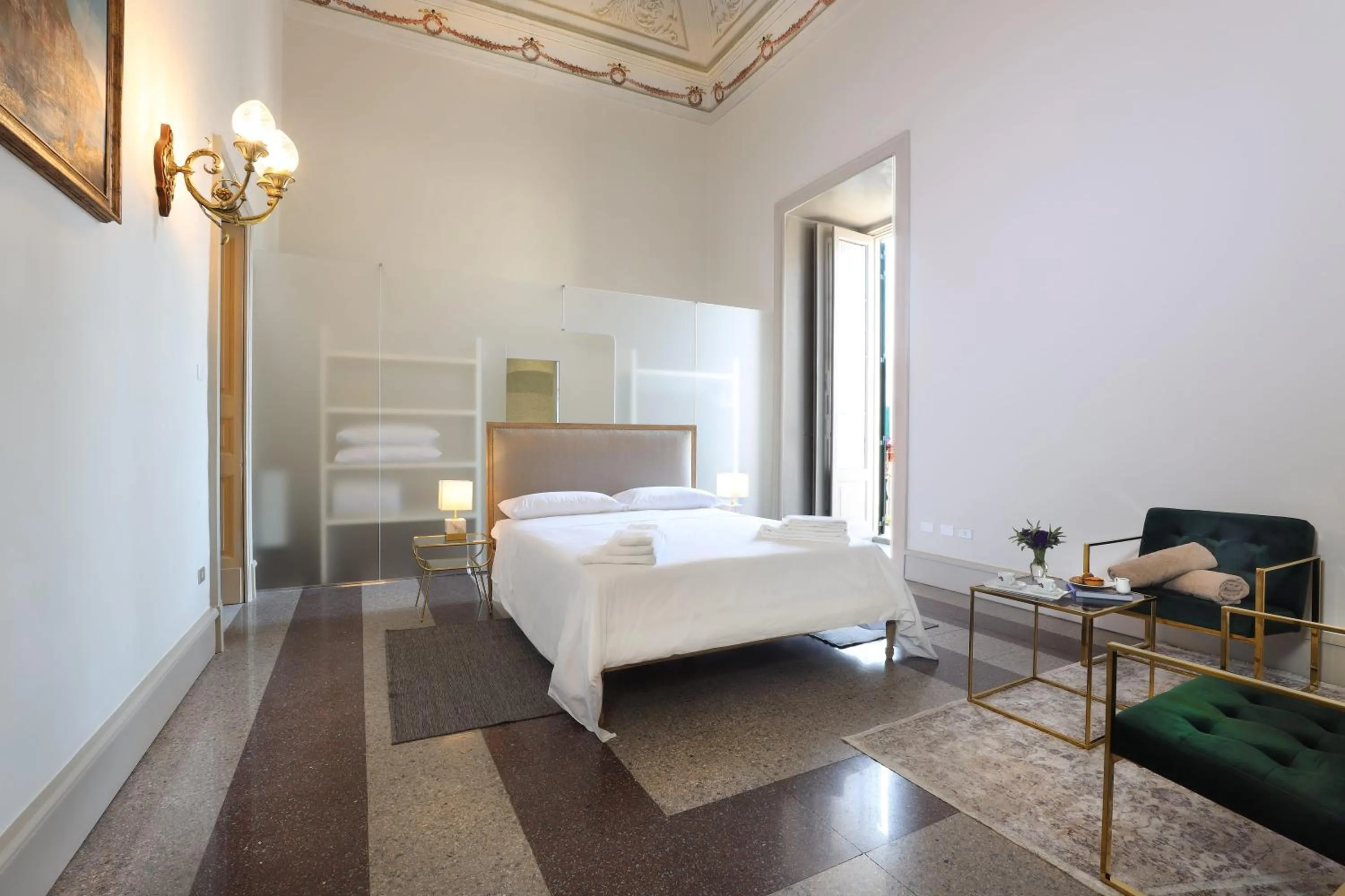 Photo of the whole room, Bed in Palazzo Circolone