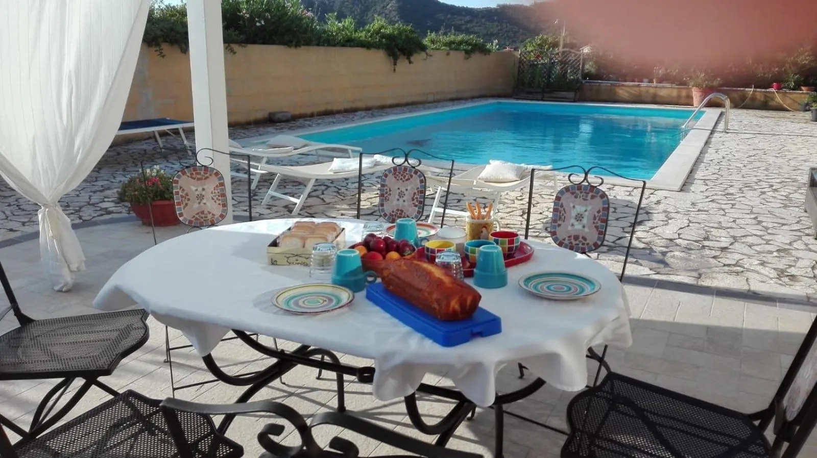 Patio in B&B Il melograno