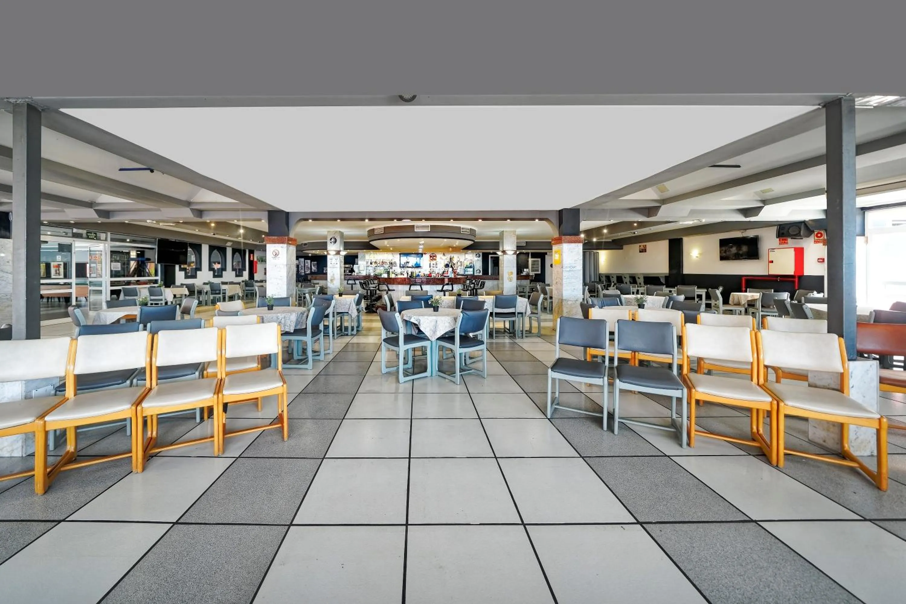 Lounge or bar in Laguna Park 2