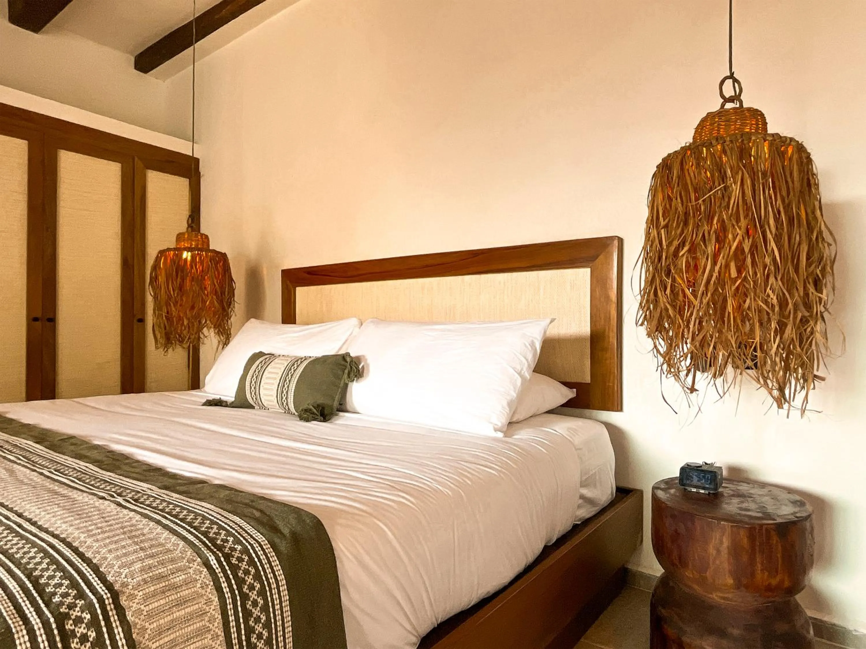 Bedroom, Bed in Zelune Luxury Lagoon Resort Bacalar - Adults Only