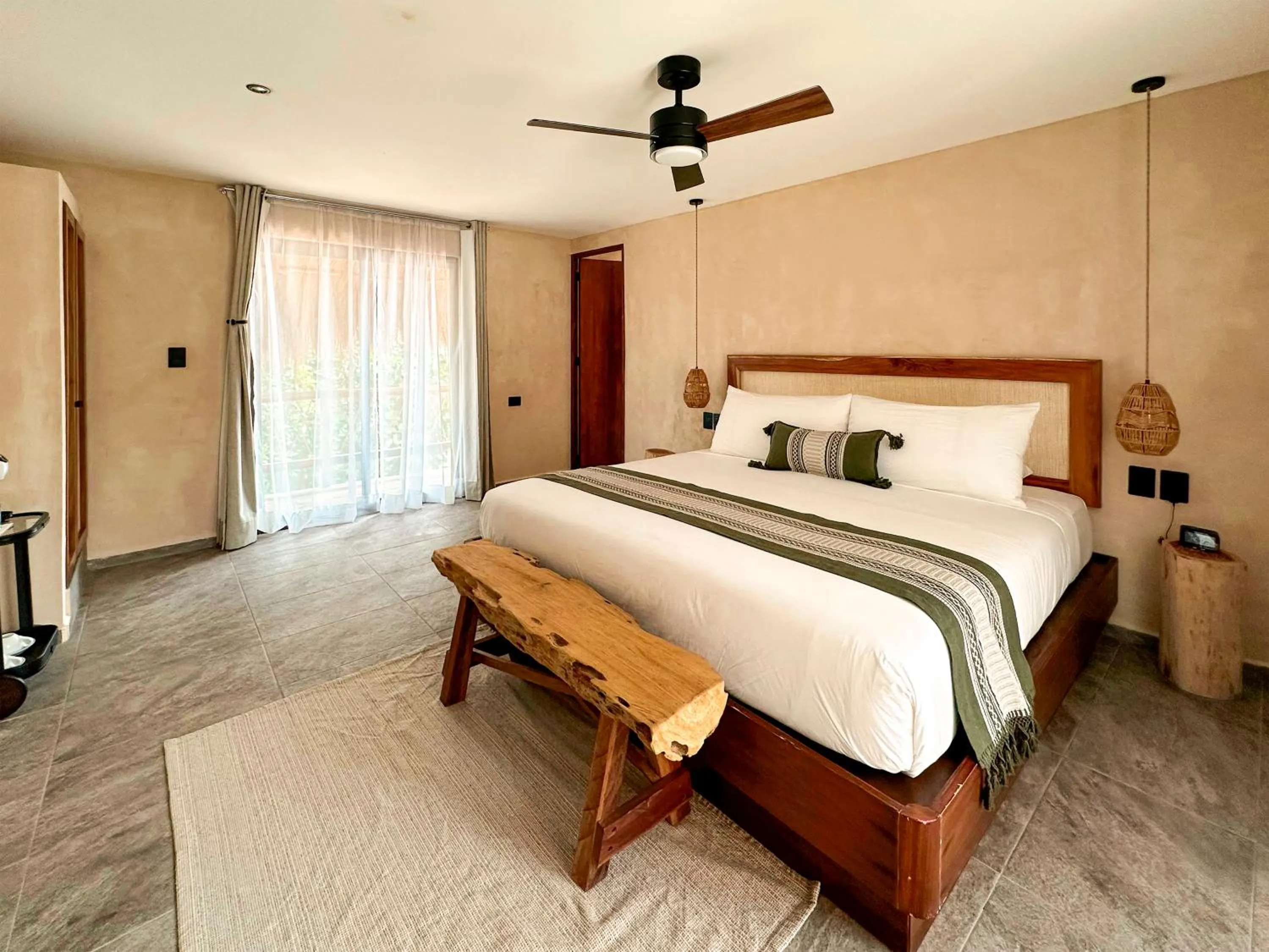 Bed in Zelune Luxury Lagoon Resort Bacalar - Adults Only