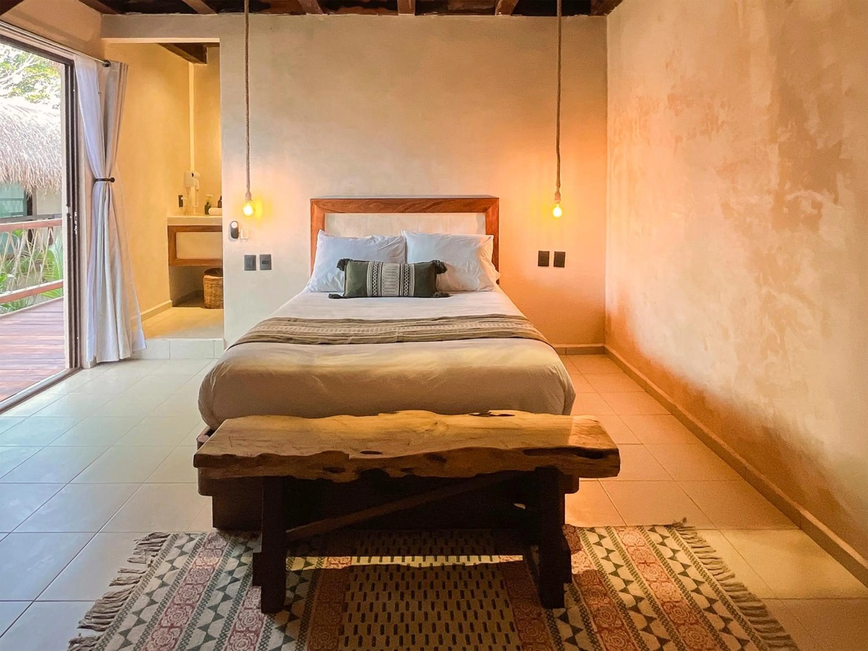 Bedroom, Bed in Zelune Luxury Lagoon Resort Bacalar - Adults Only