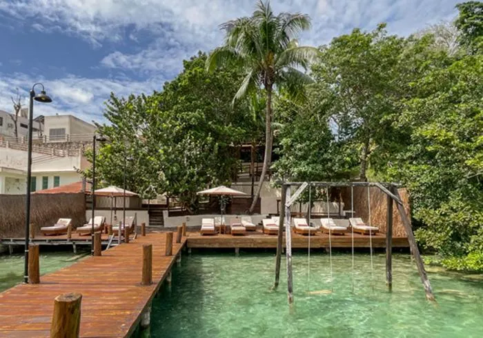 Property building in Zelune Luxury Lagoon Resort Bacalar - Adults Only