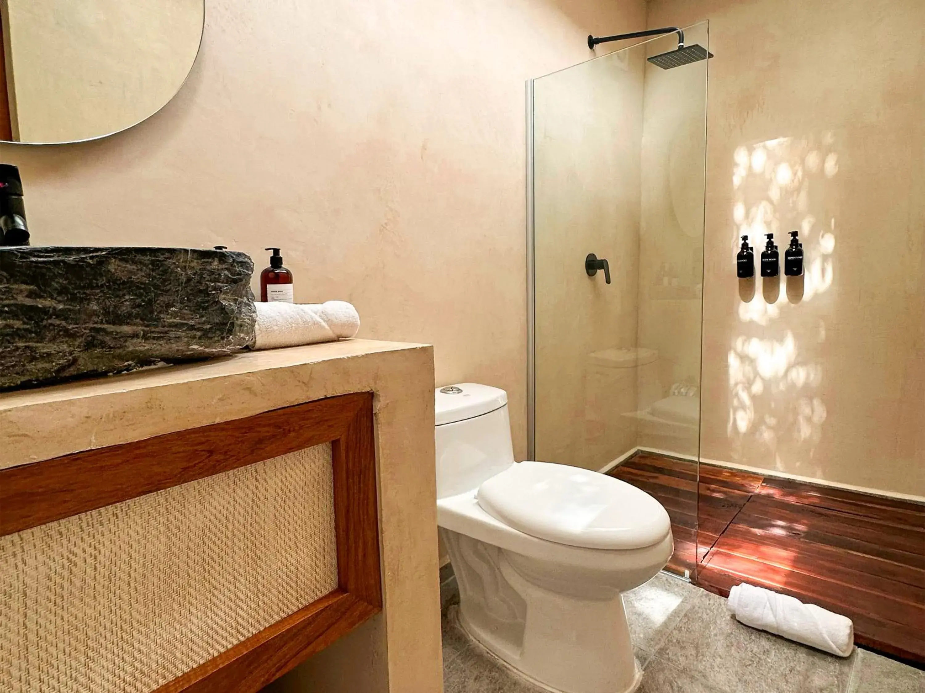 Standard Queen Room in Zelune Luxury Lagoon Resort Bacalar - Adults Only Standard Queen Room in Zelune Luxury Lagoon Resort Bacalar - Adults Only