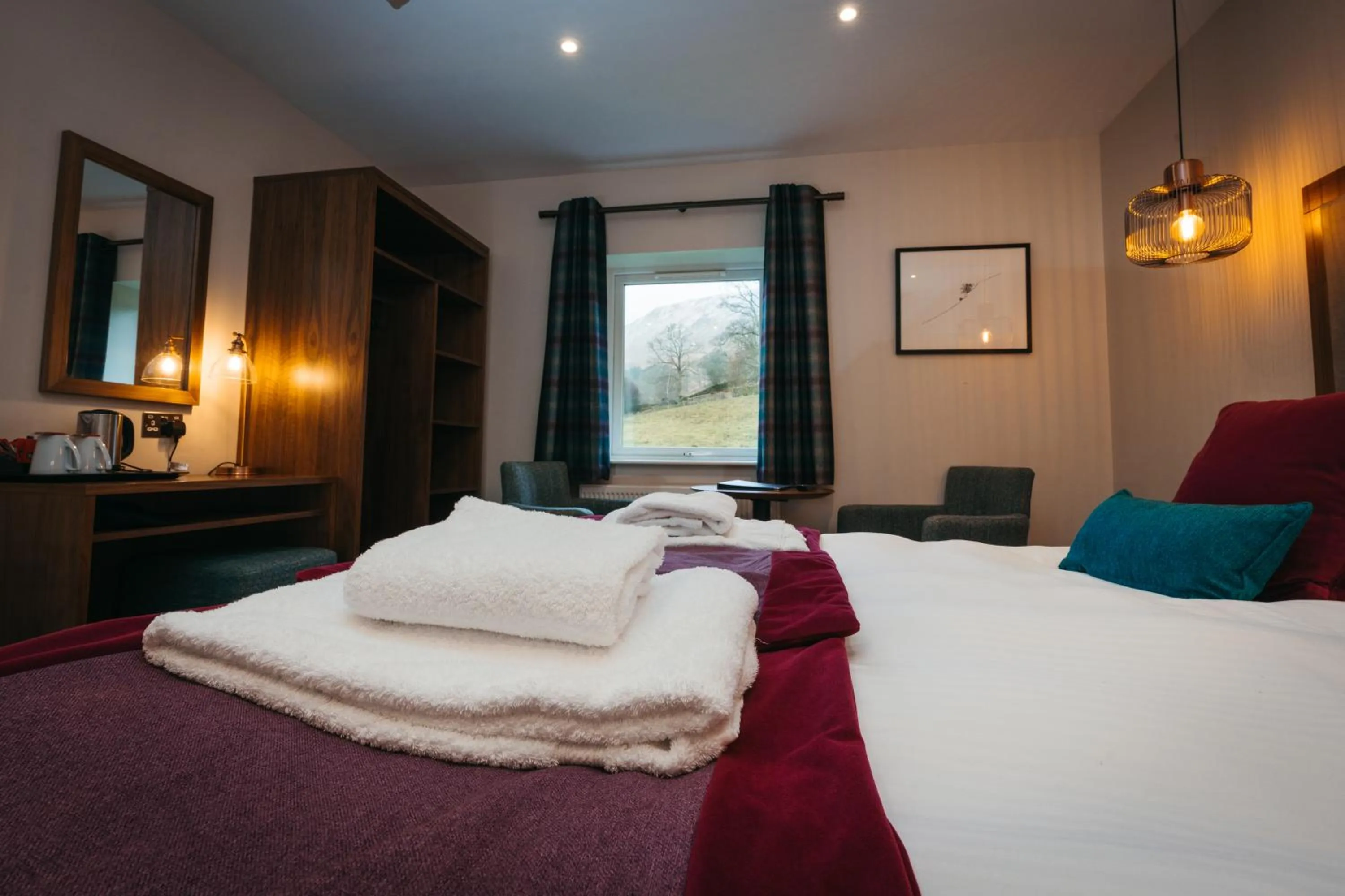 Bedroom, Bed in Glaramara Hotel