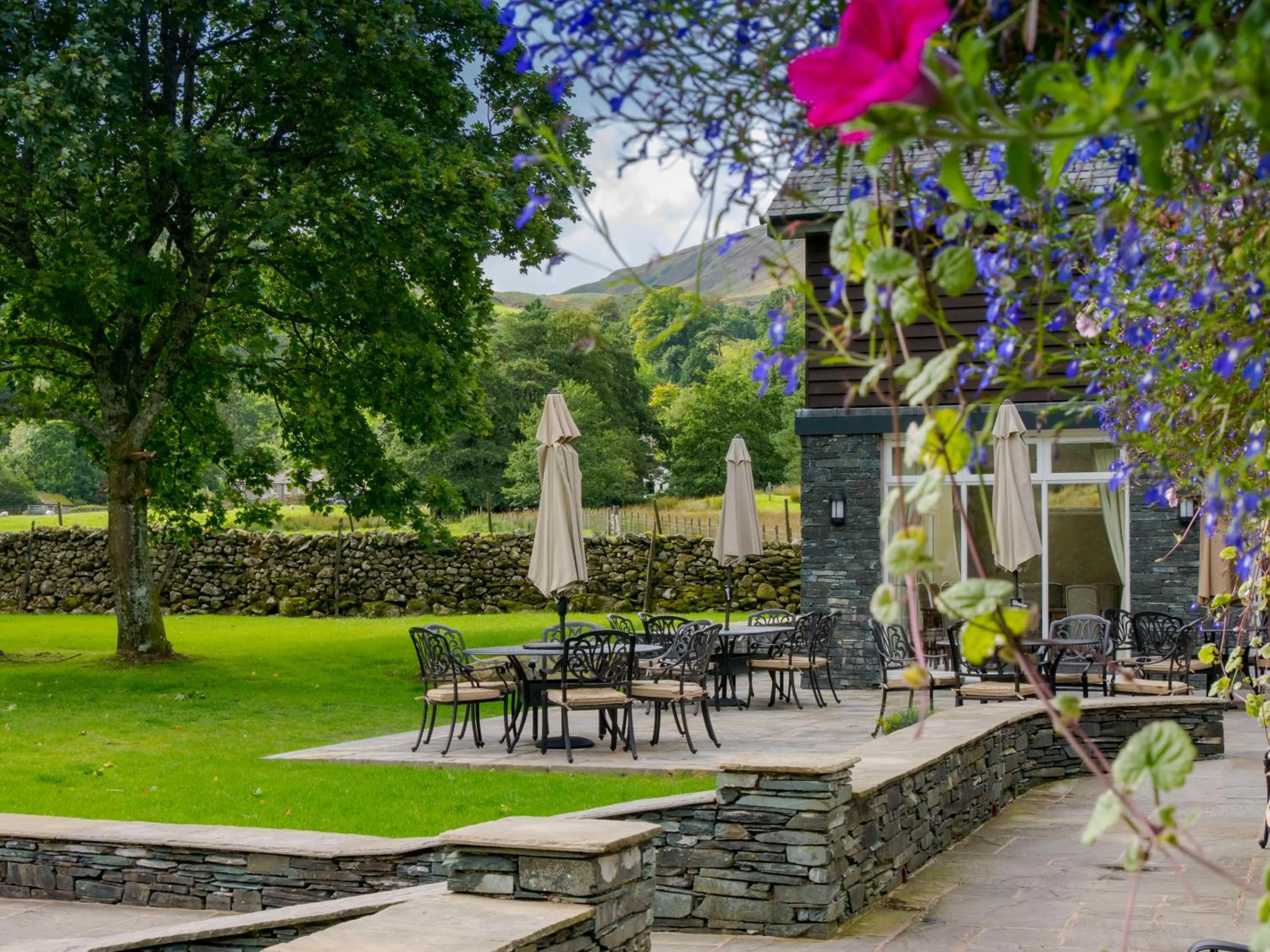 Garden in Glaramara Hotel