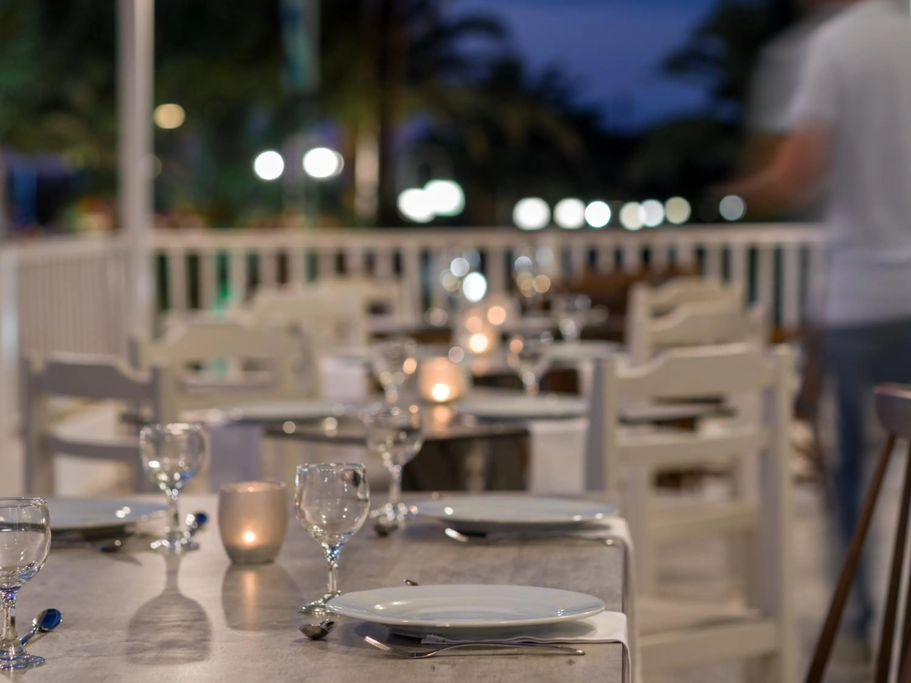 Restaurant/places to eat in Ariadne Hotel