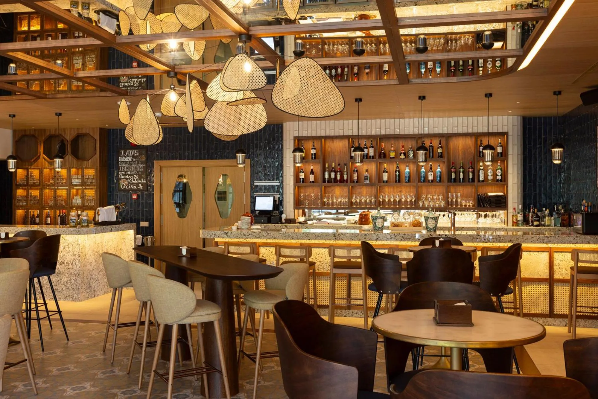 Restaurant/places to eat in Hipotels Sherry Park