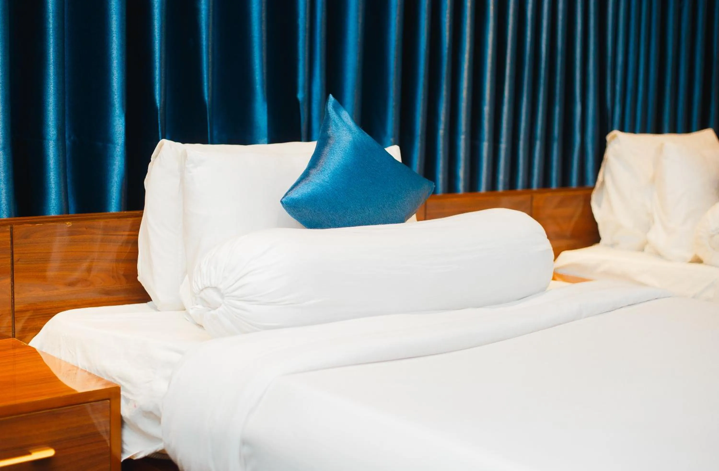 Bed in HOTEL THE CAPITAL LTD.