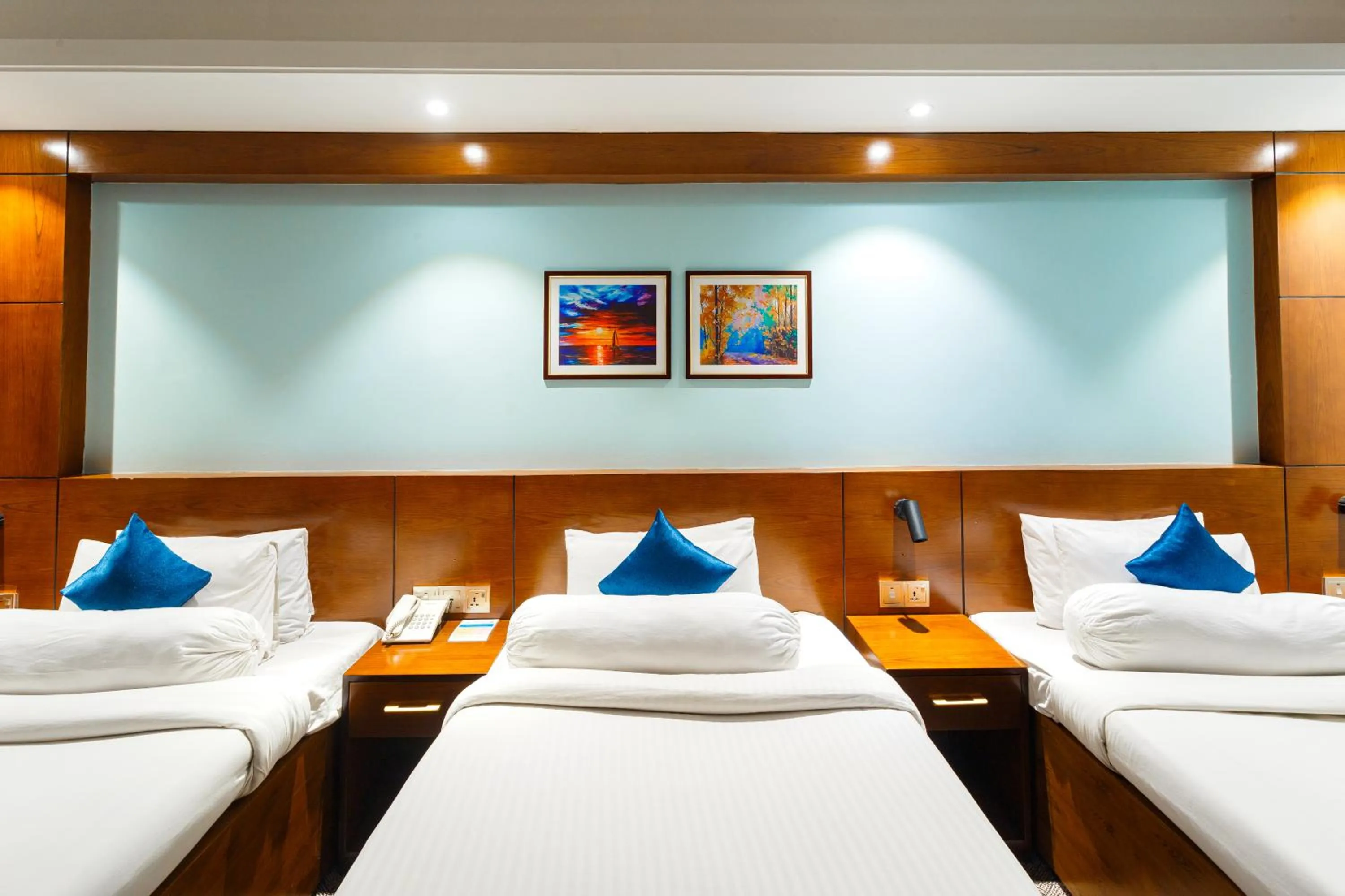 Bed in HOTEL THE CAPITAL LTD.