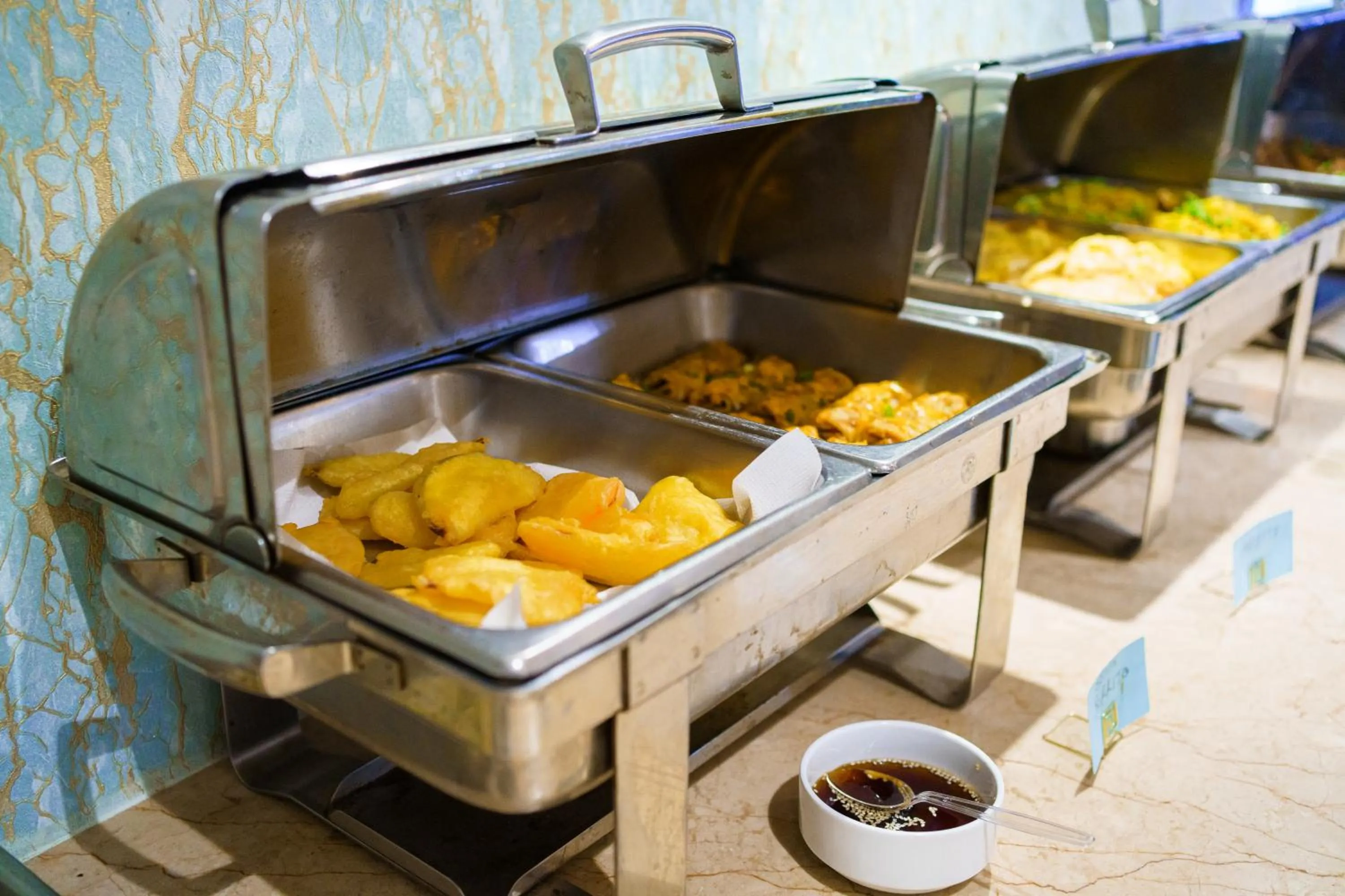 HOTEL THE CAPITAL LTD.