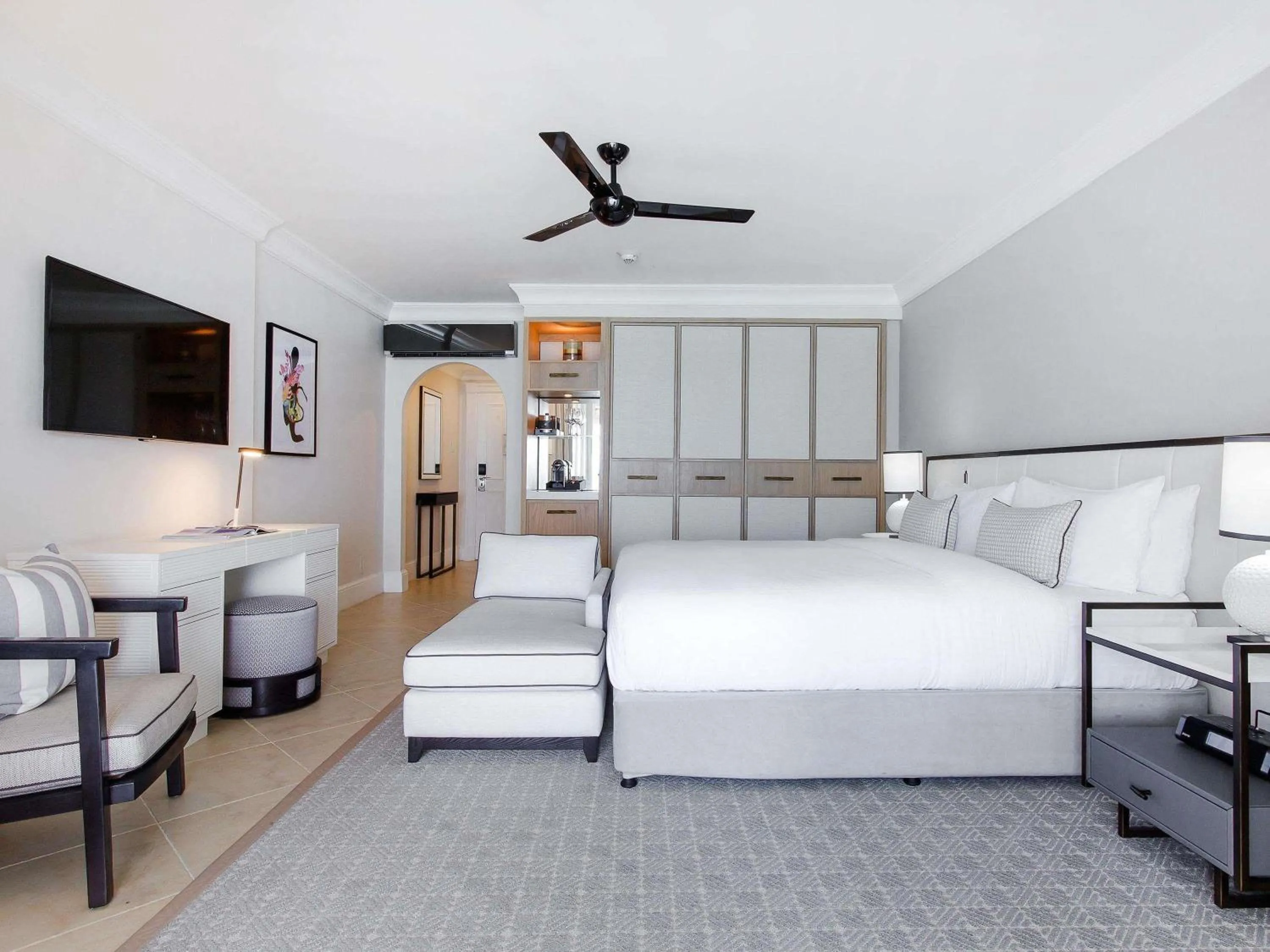 Bedroom, Bed in Fairmont Royal Pavilion Barbados Resort