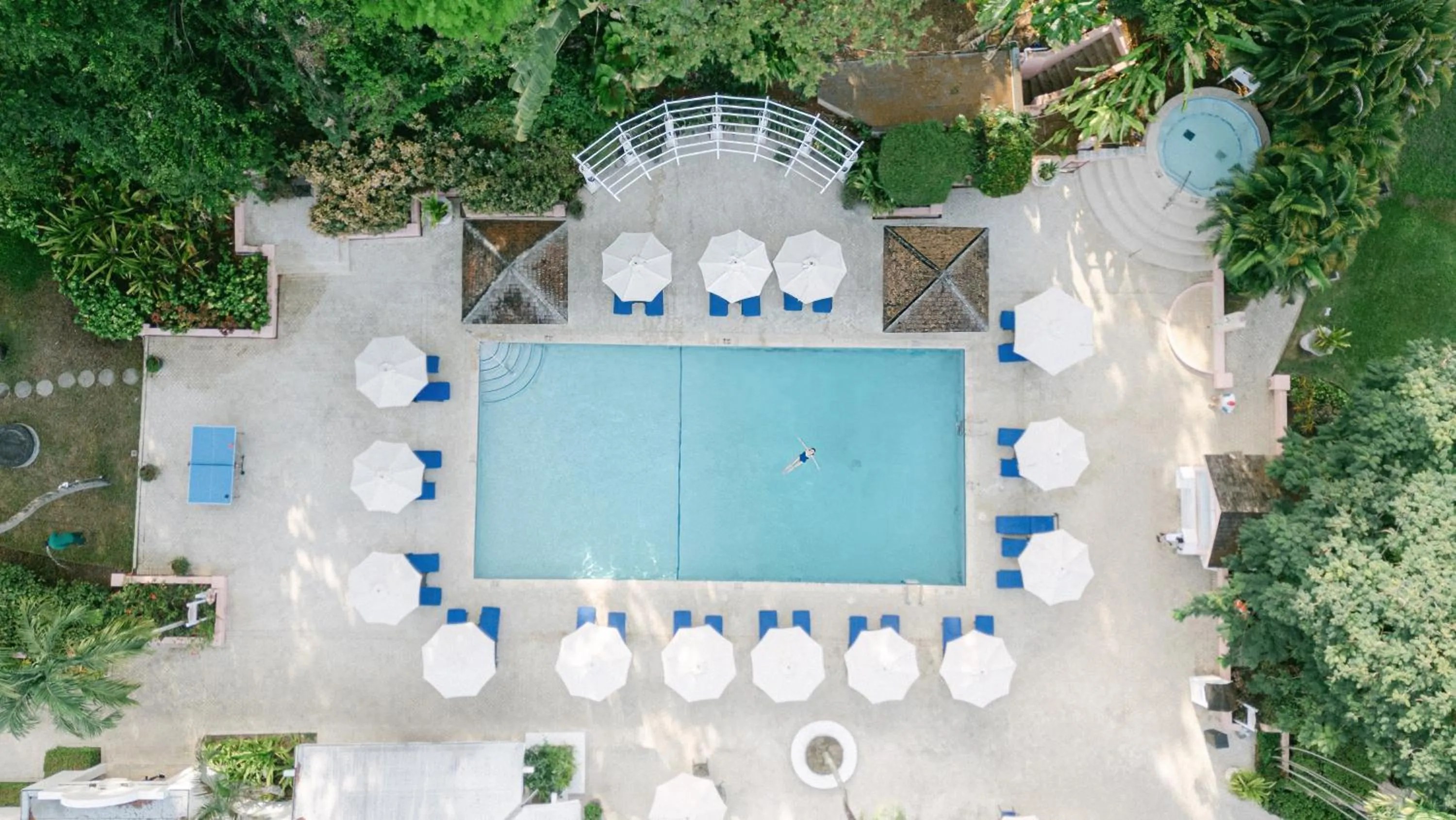 Swimming pool in Fairmont Royal Pavilion Barbados Resort