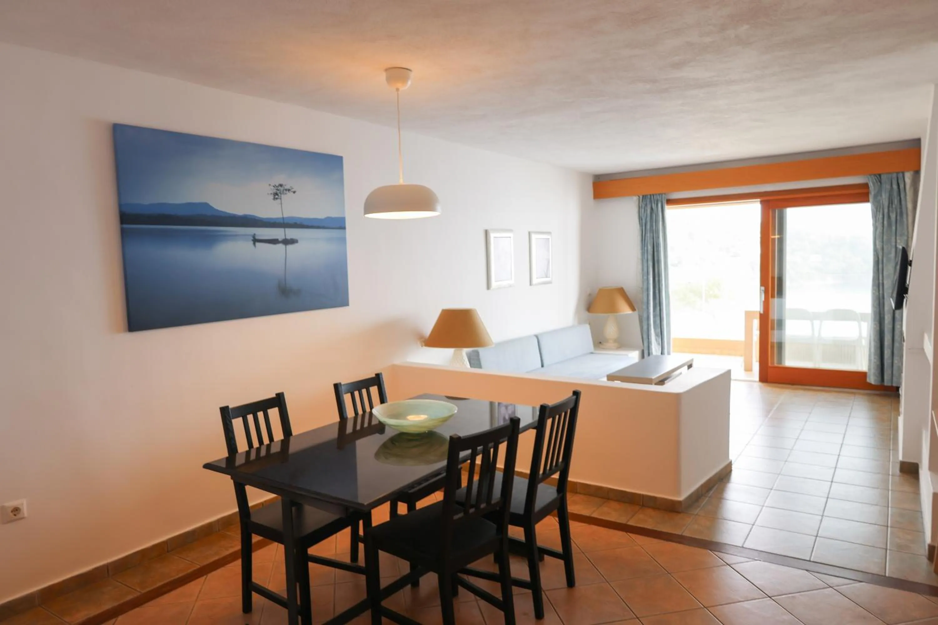 Bed in Cape Kanapitsa Hotel & Suites