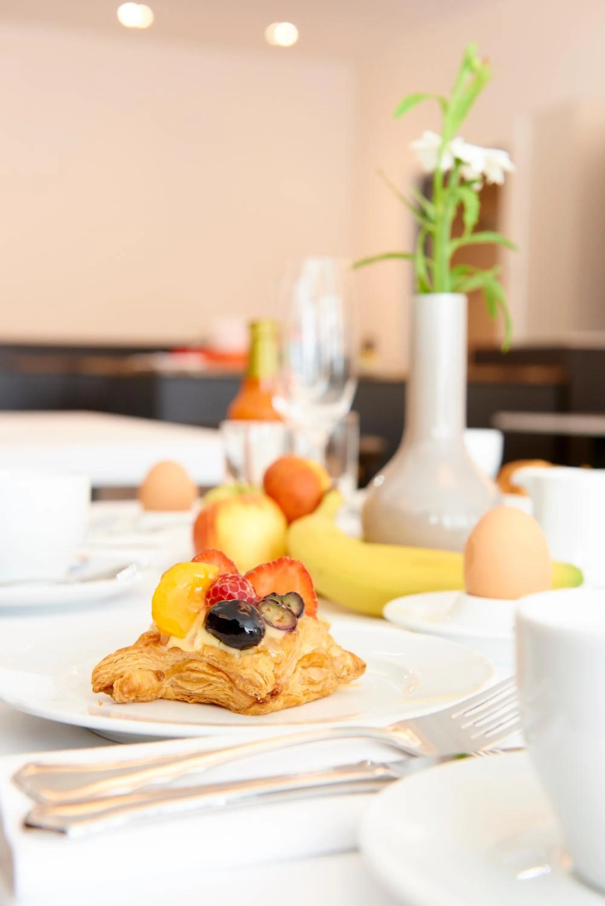 Restaurant/places to eat in Singerstrasse 21-25 Aparthotel 350m next to St Stephen's Square