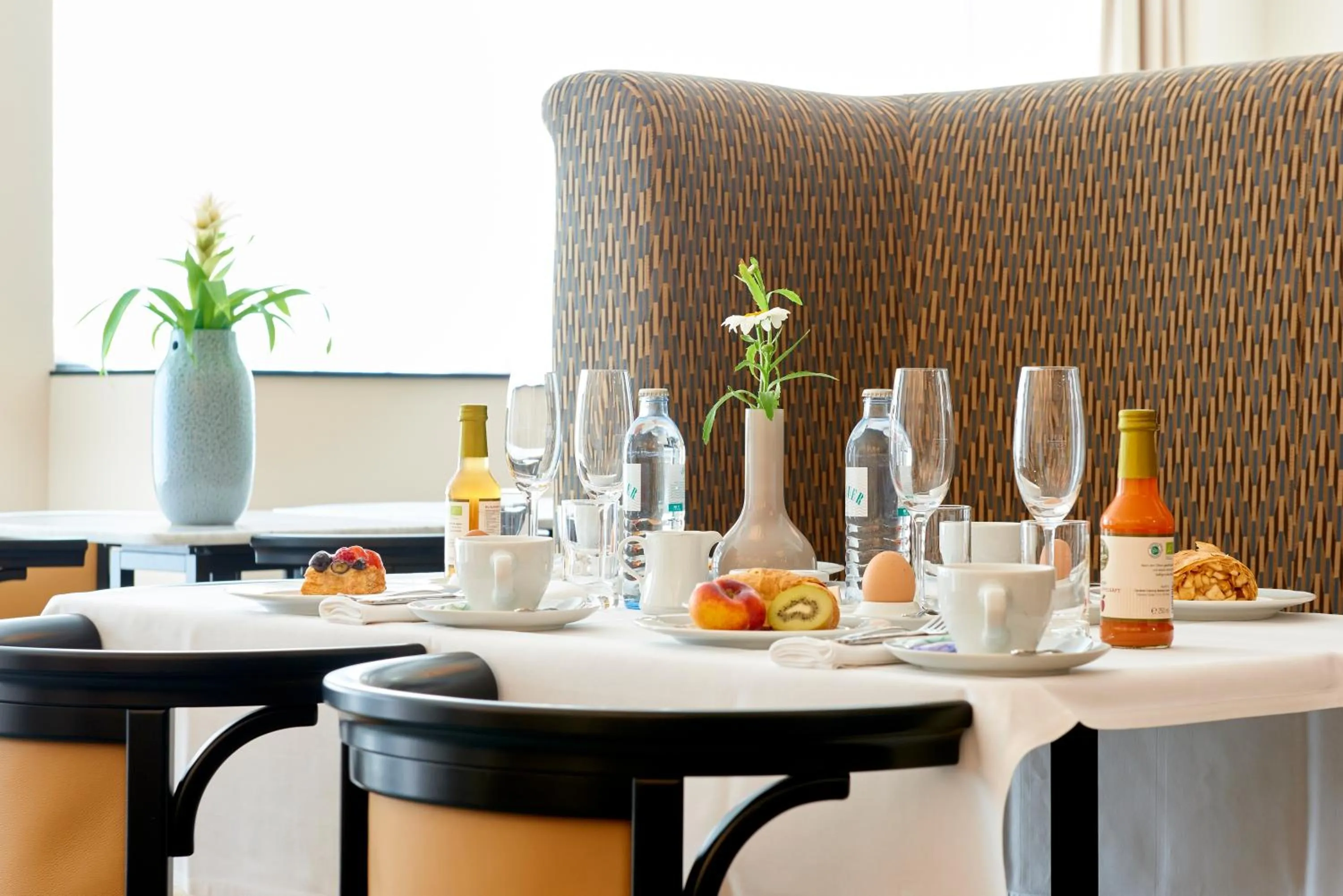 Restaurant/places to eat in Singerstrasse 21-25 Aparthotel 350m next to St Stephen's Square