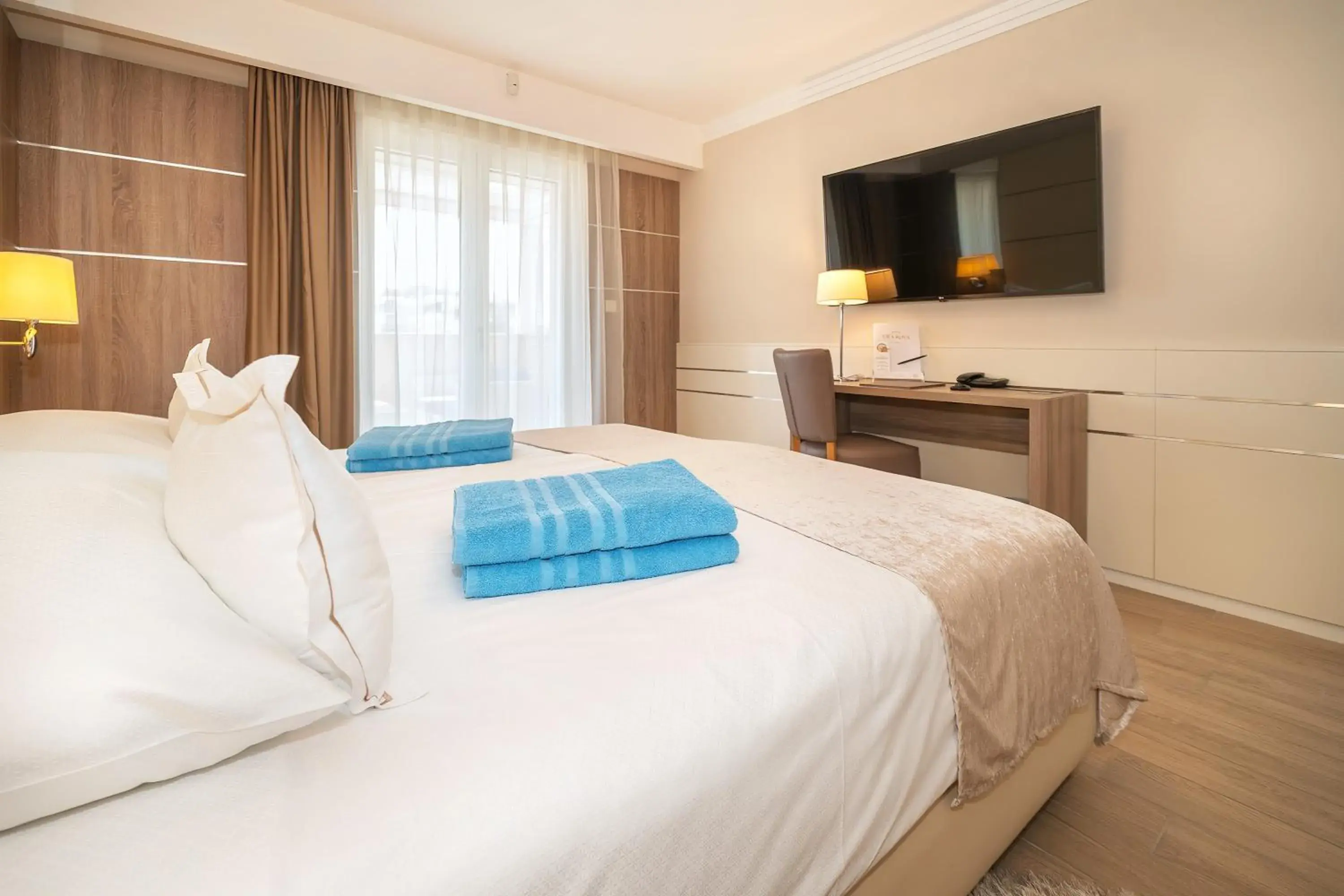 Superior Double Room with Balcony in Hotel Vila Rova Superior Double Room with Balcony in Hotel Vila Rova