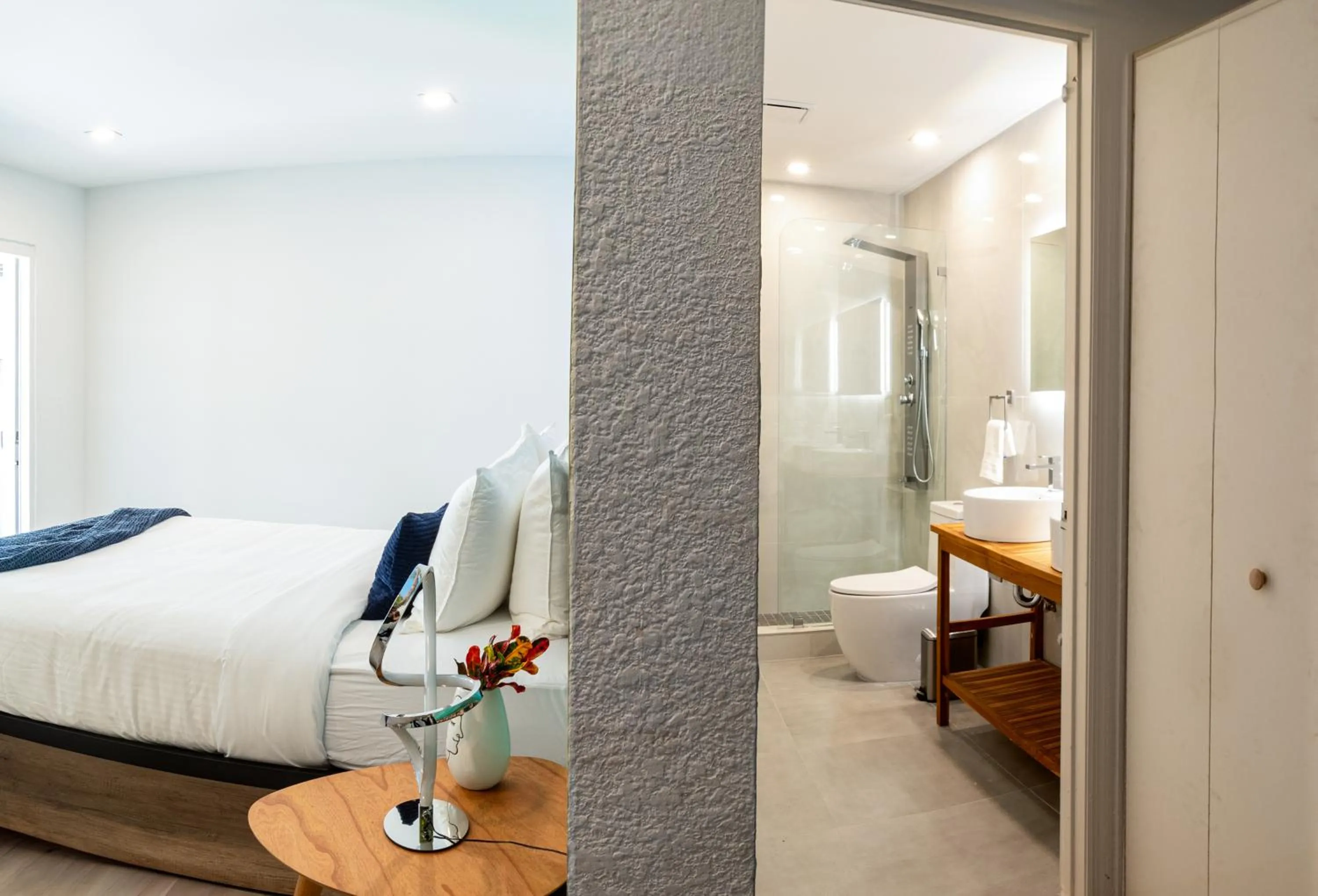 Bed in The Lauderdale Boutique Hotel